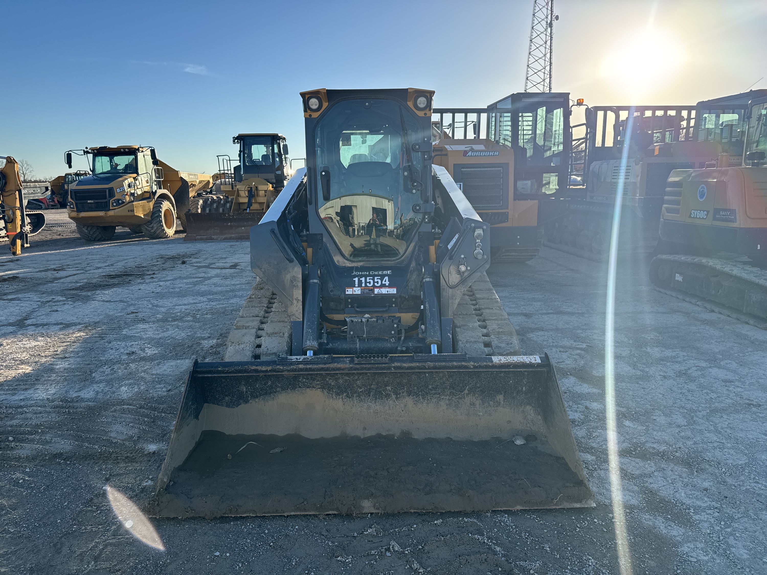 2024 JOHN DEERE 333P Photo 8 Thumbnail