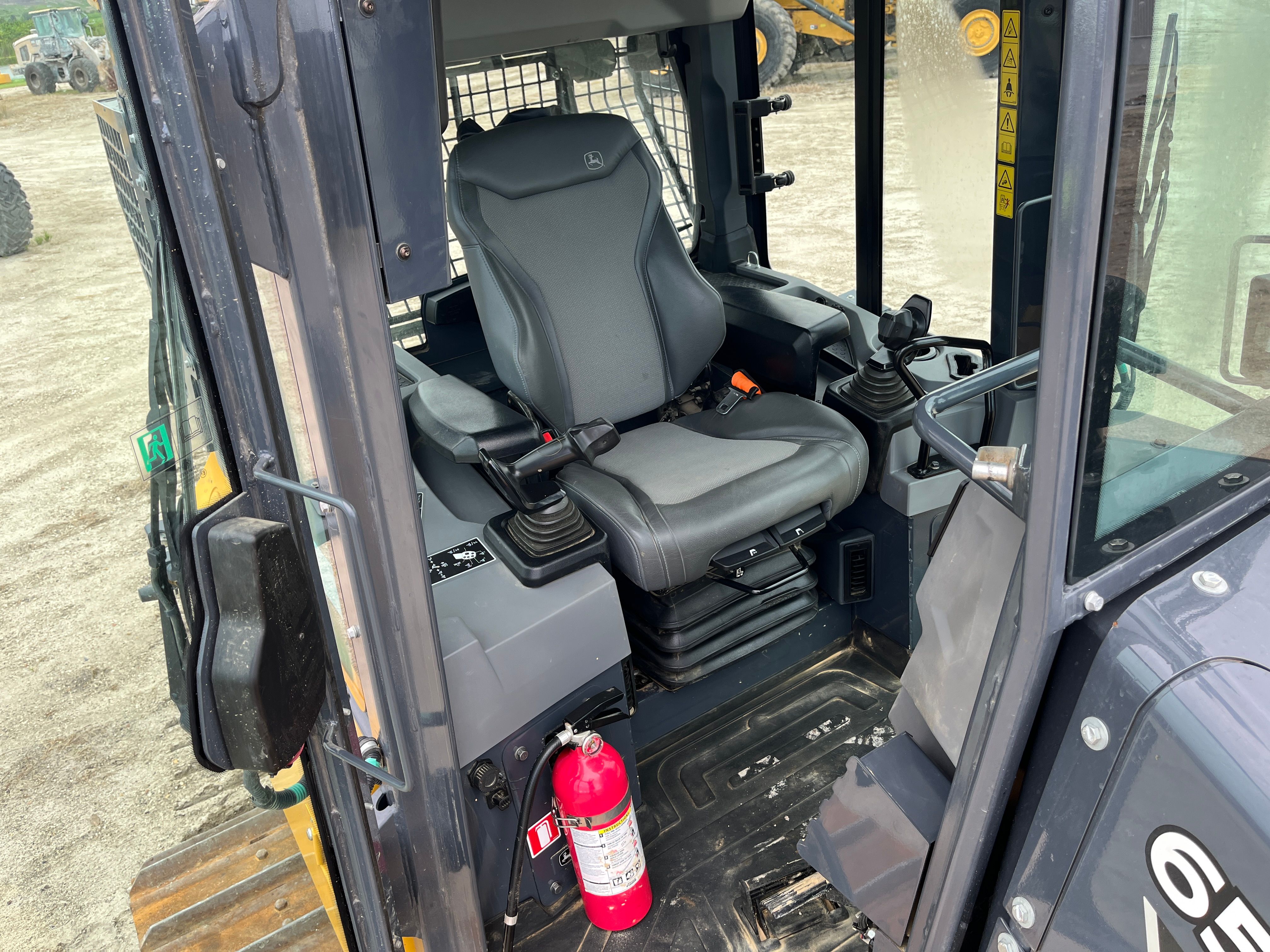 2023 JOHN DEERE 650 P-TIER Photo 7 Thumbnail