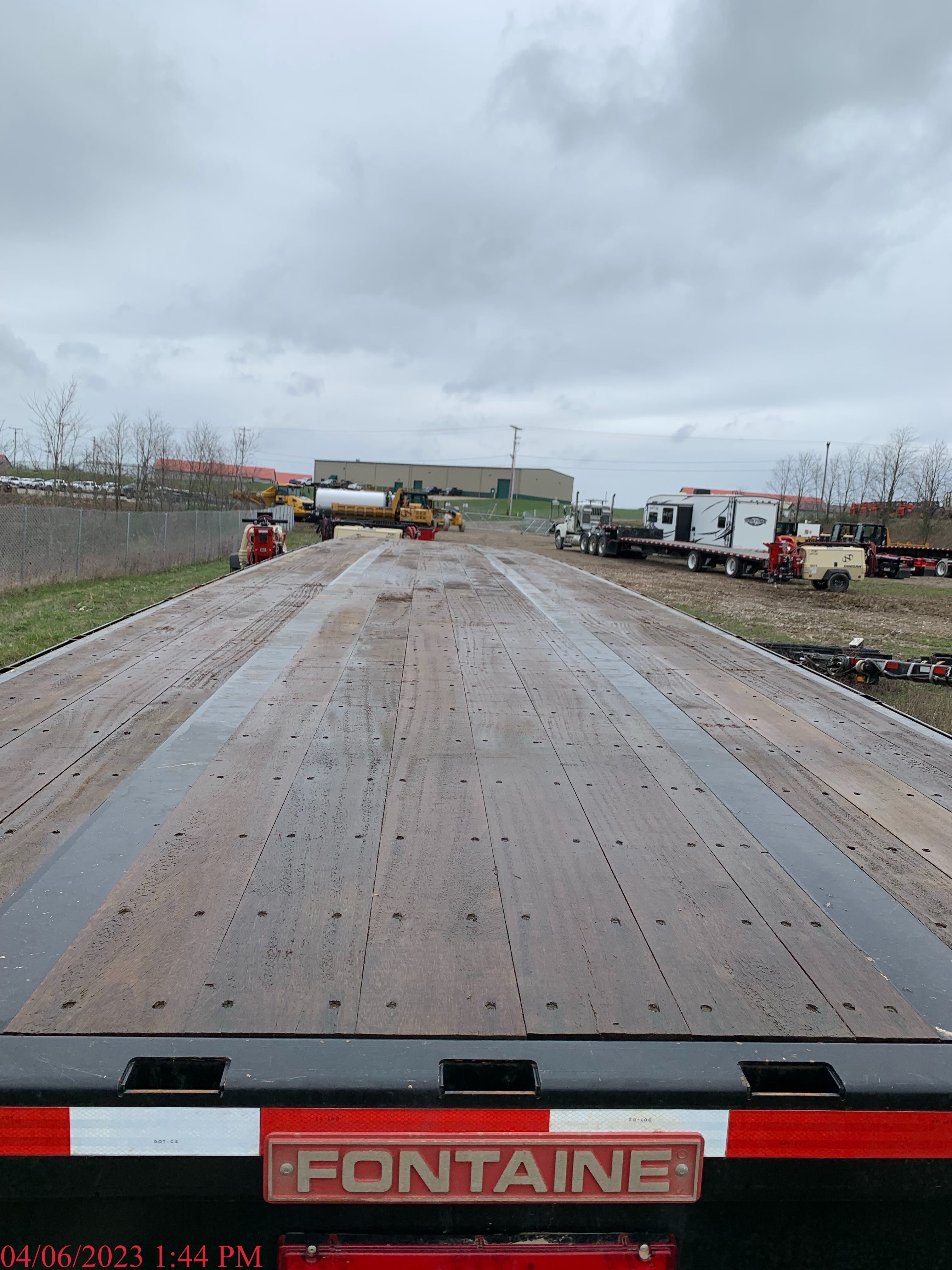 2023 FONTAINE VELOCITY FLAT TRAILER 53SST Photo 10 Thumbnail