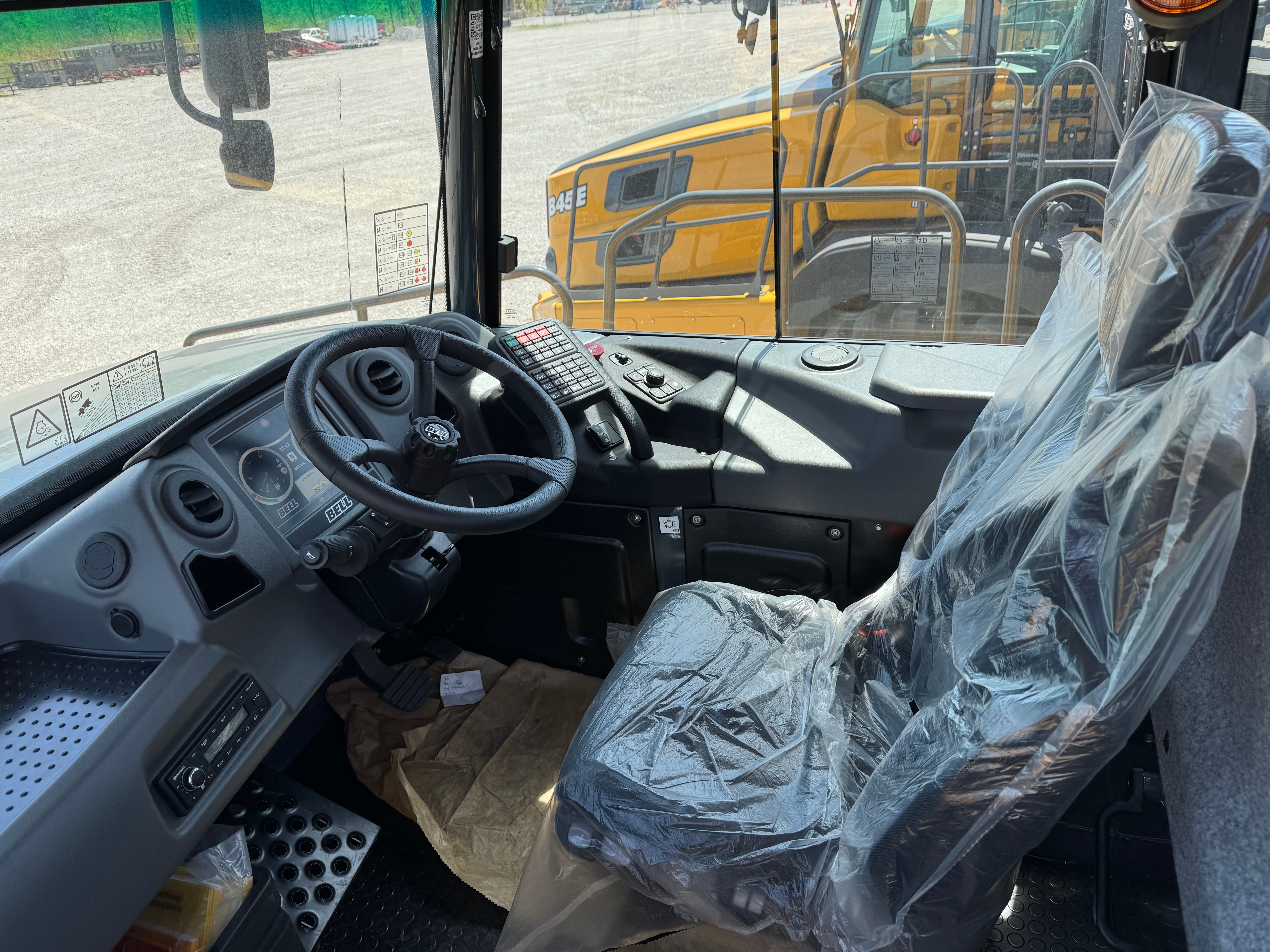 2025 BELL B45E Photo 3 Thumbnail