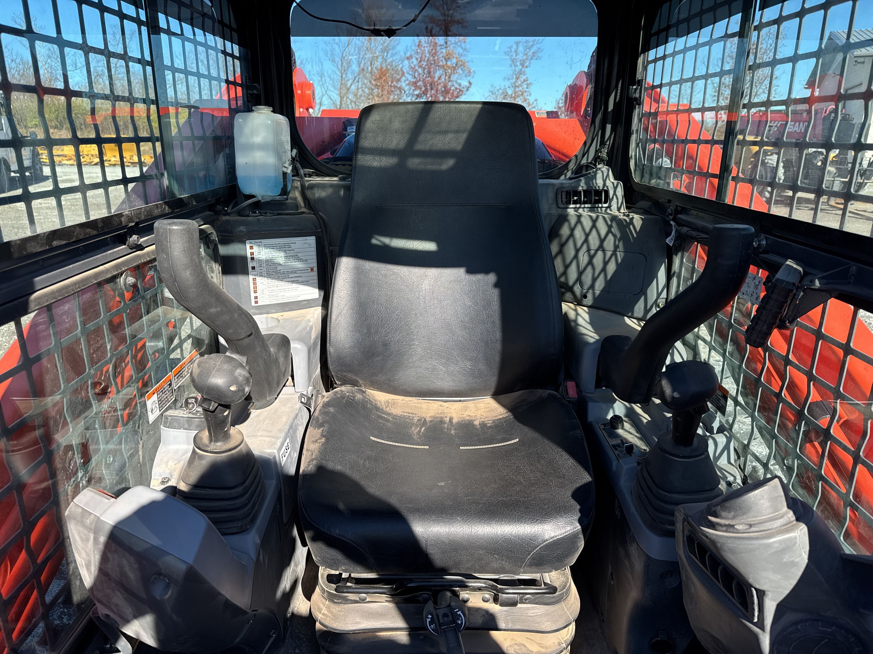 2024 KUBOTA SVL97-2HFC Photo 9 Thumbnail