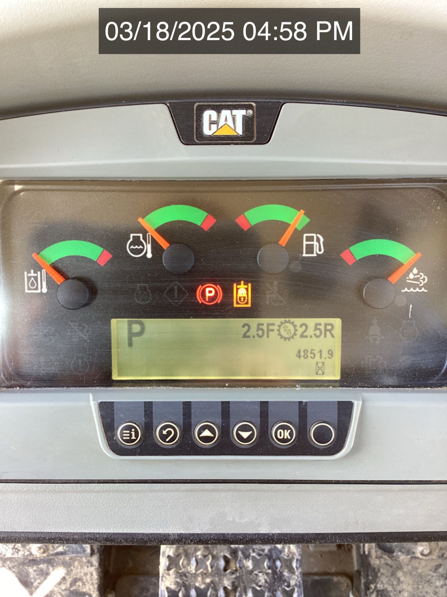 2019 CAT 963K Photo 8 Thumbnail