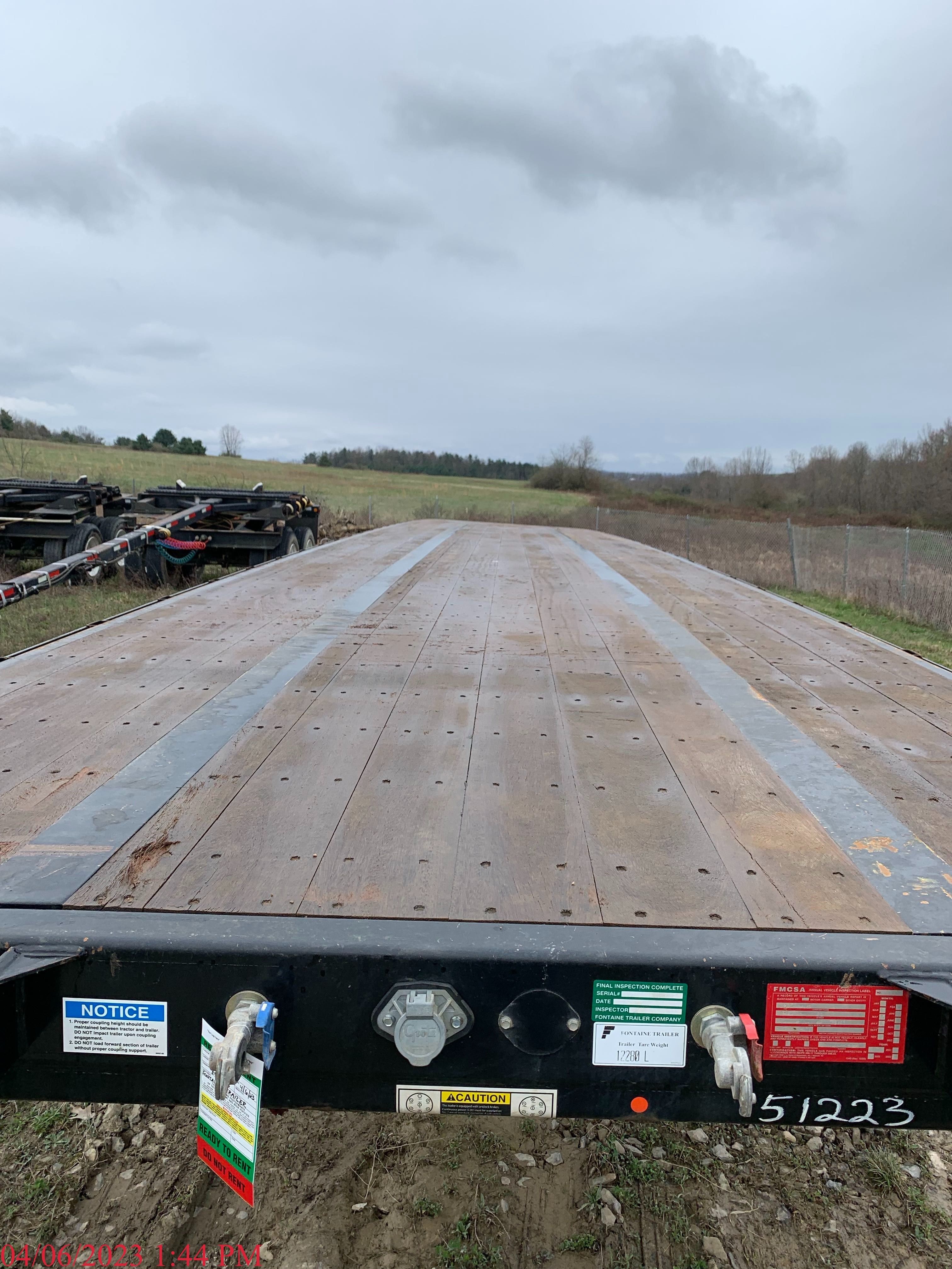 2023 FONTAINE VELOCITY FLAT TRAILER 53SST Photo 2 Thumbnail