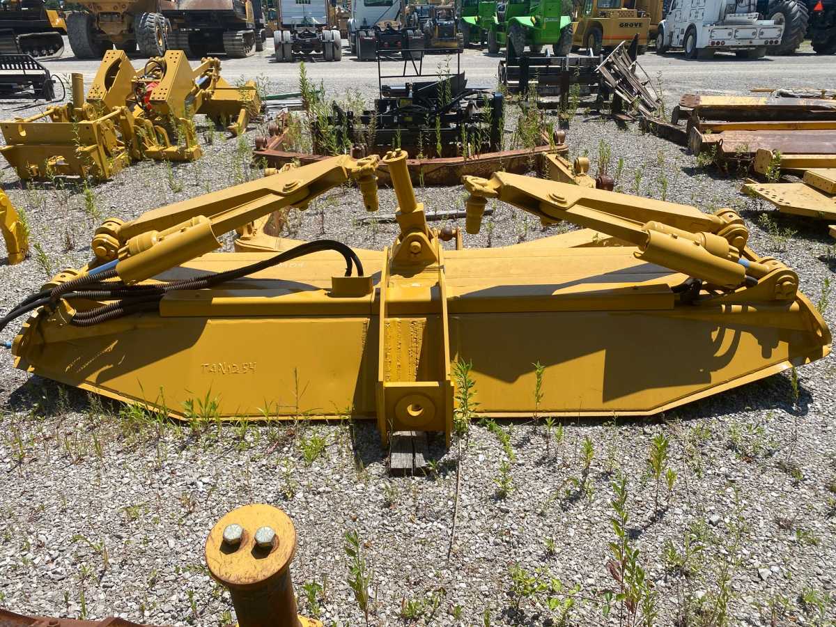 USED ANGLE BLADE W/ C FRAME FOR CAT D7E Photo 1