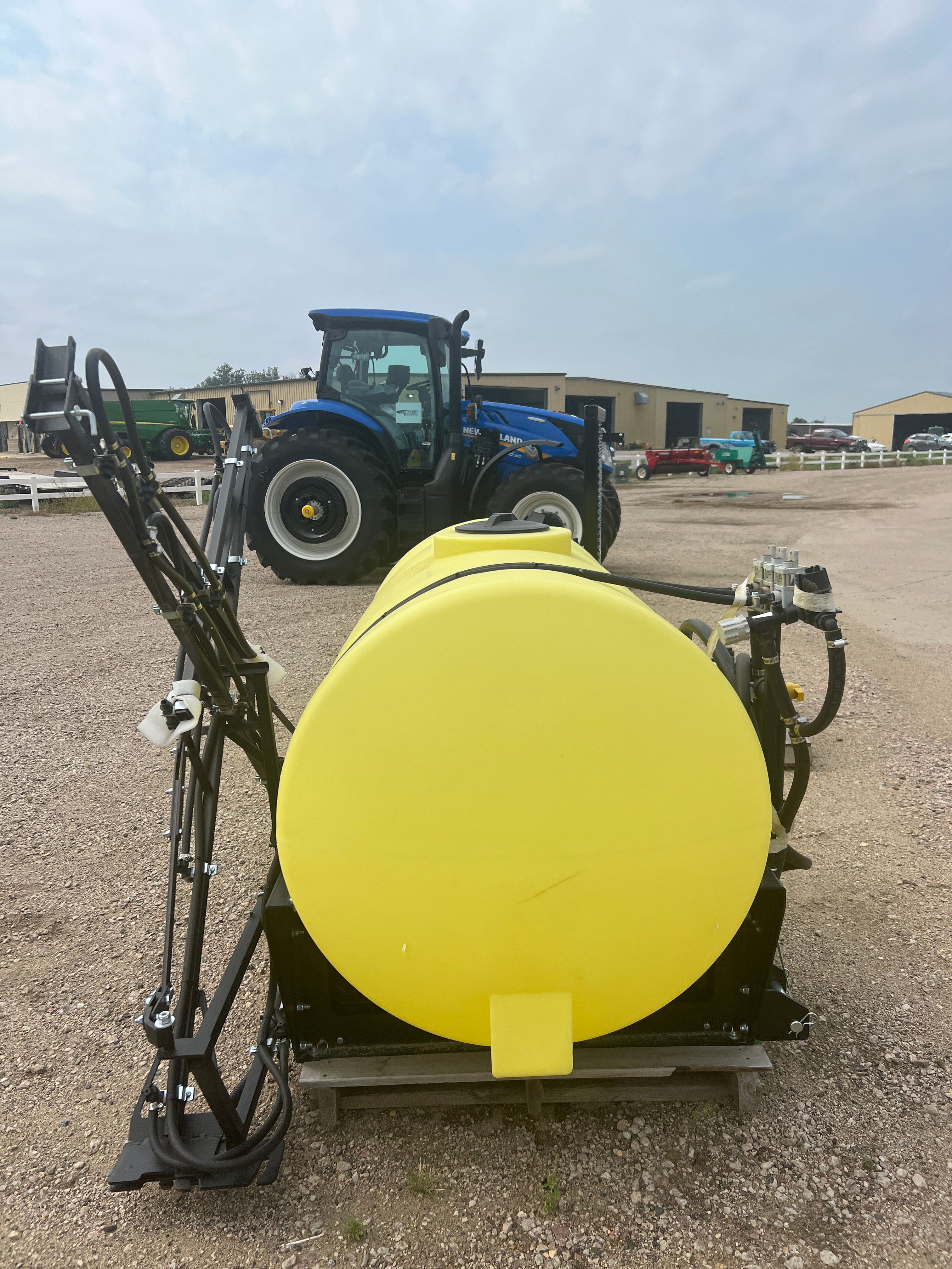 DEMCO RM300 3PT SPRAYER Photo 2 Thumbnail