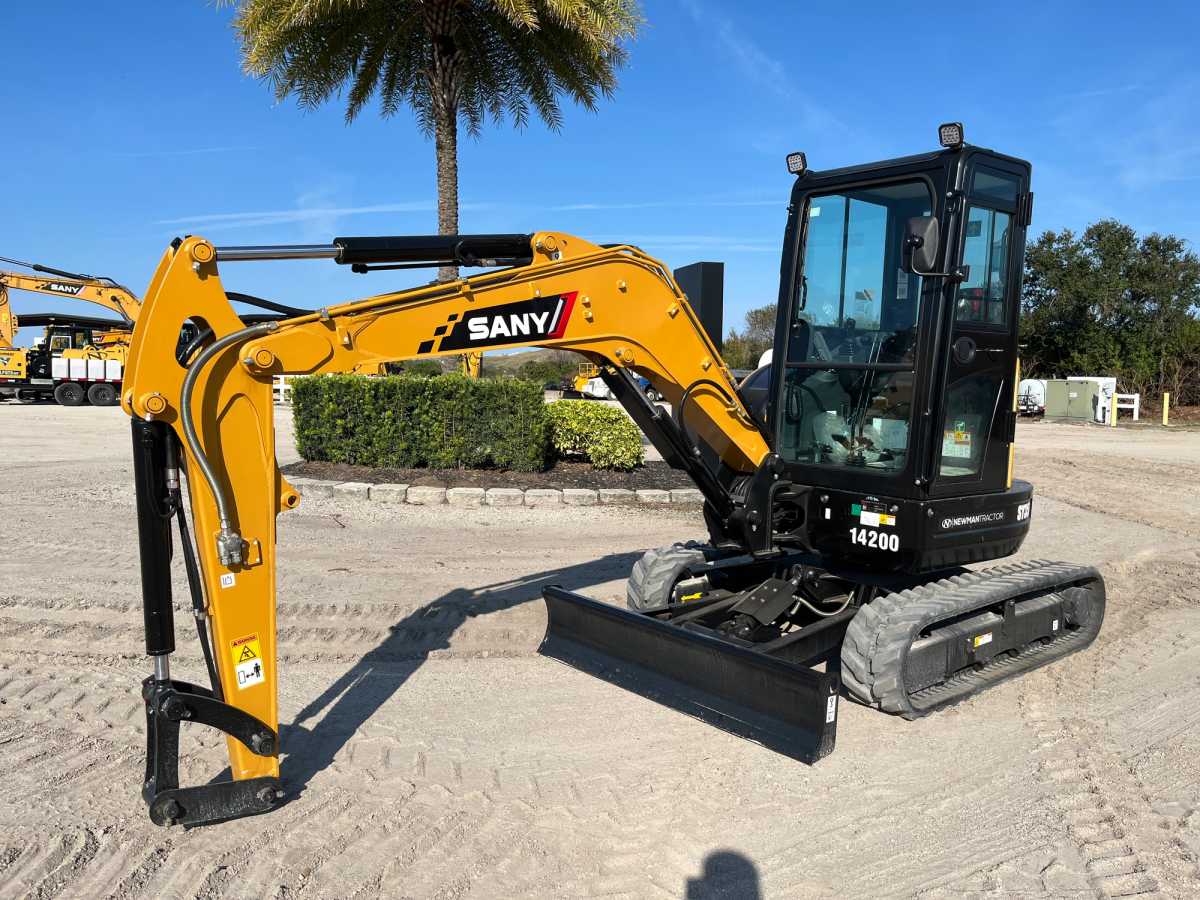 2025 SANY SANY SY35U EXCAVATOR (CABIN) W/ ANGLE BLADE Photo 1