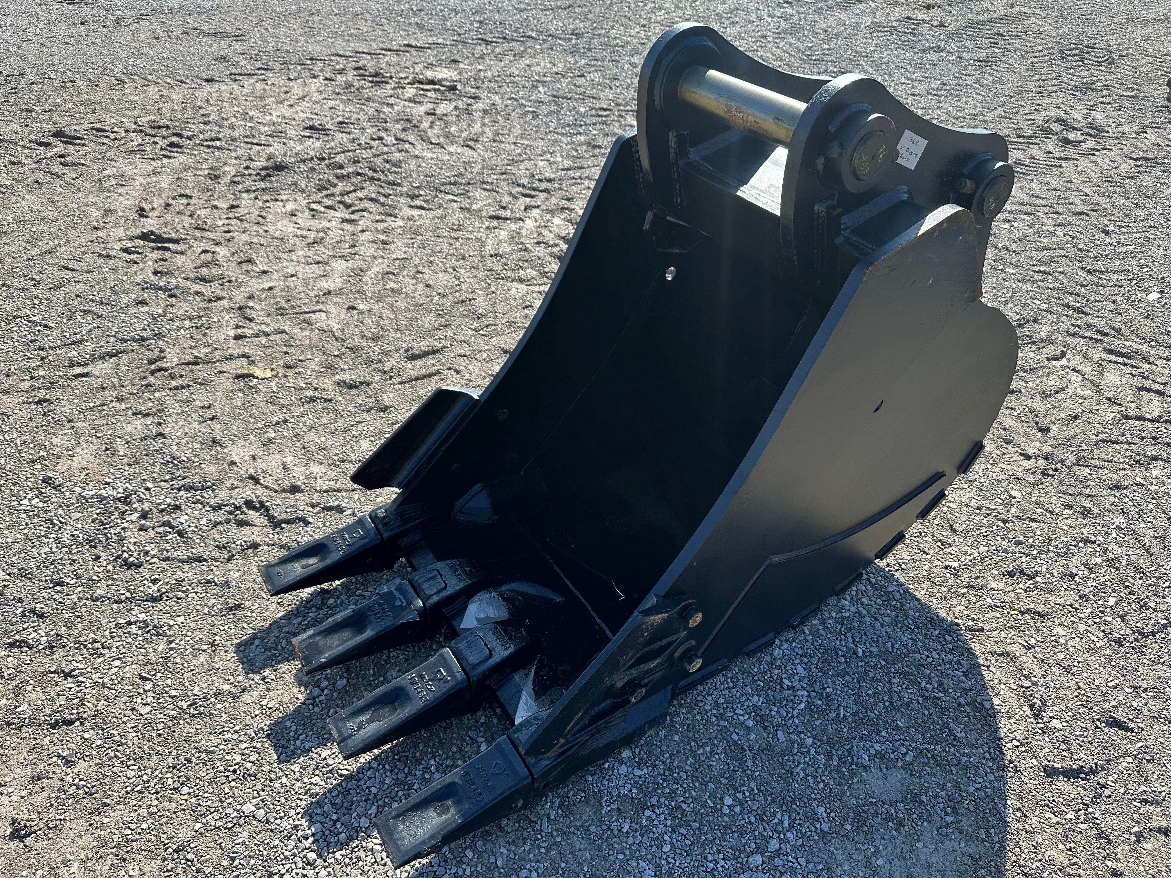 36" BUCKET FOR NEW MODEL SY335C Photo 3 Thumbnail