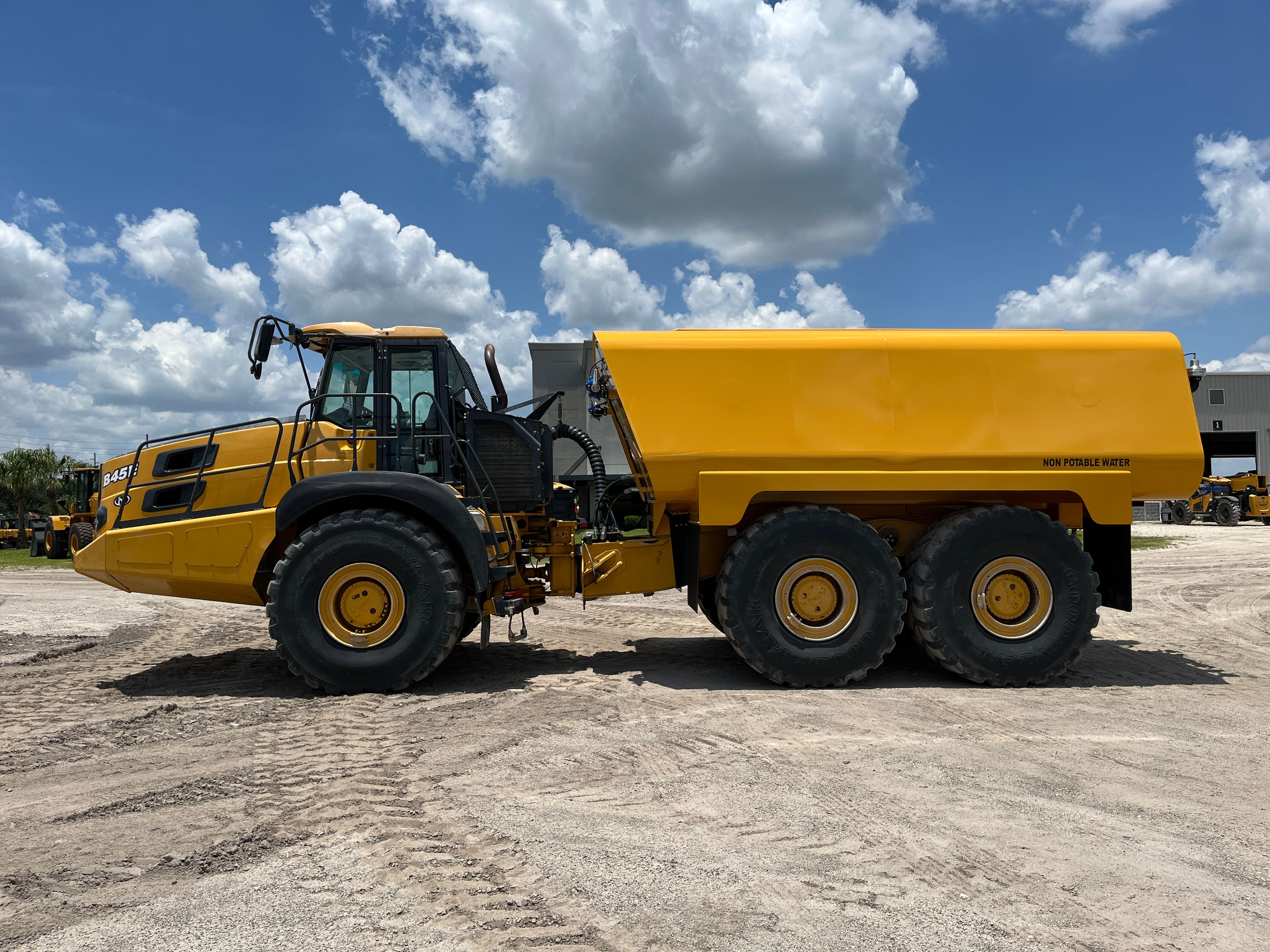 2021 BELL B45E Photo 2 Thumbnail