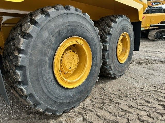 2019 BELL B30E Photo 13 Thumbnail