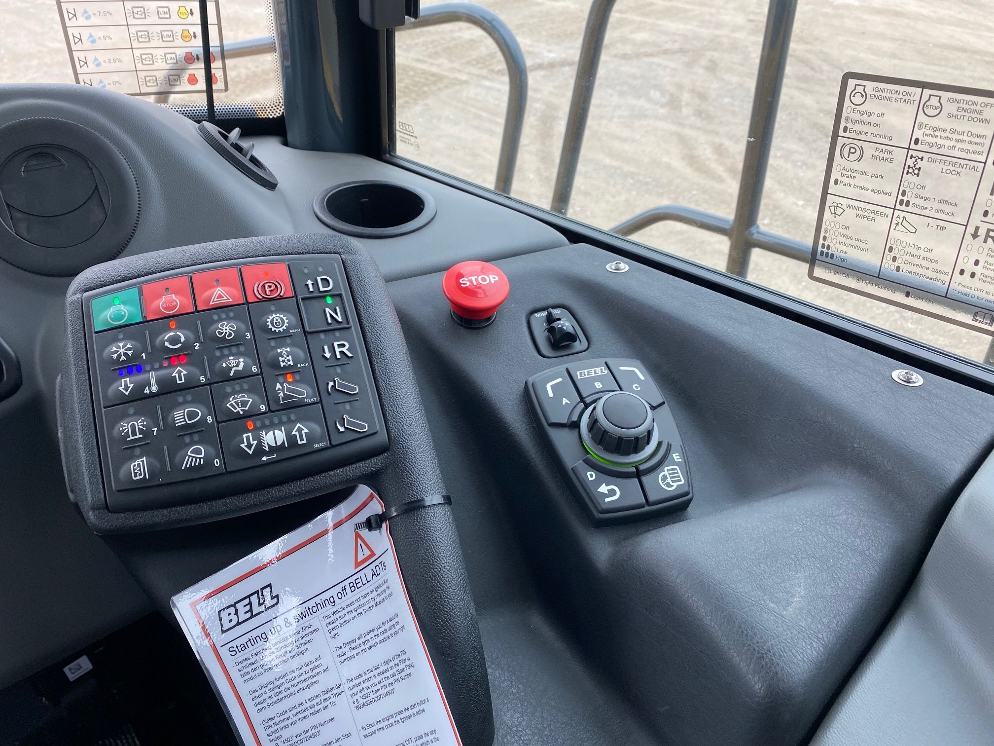 2020 BELL B30E Photo 14 Thumbnail