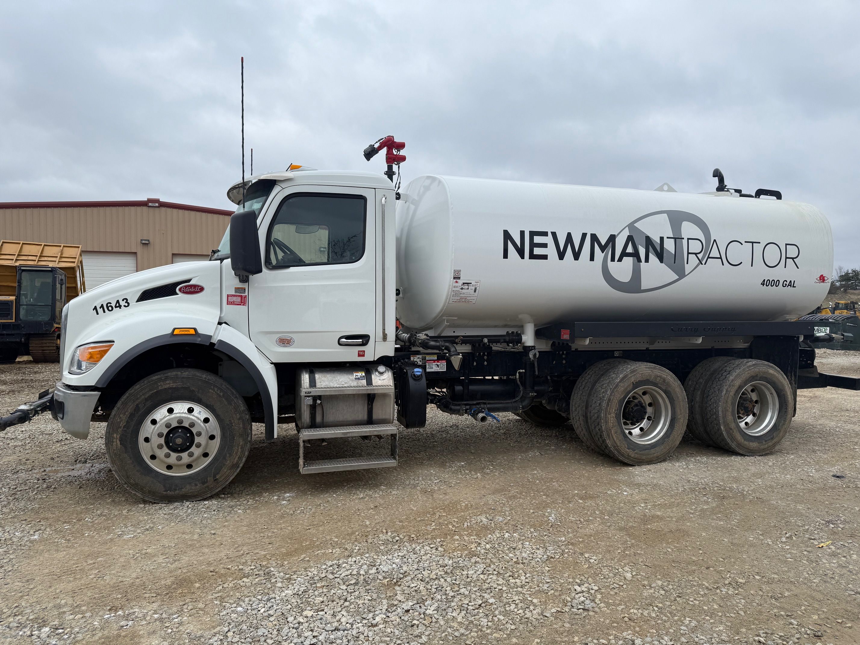 2024 PETERBILT 548 WATER Photo 2 Thumbnail