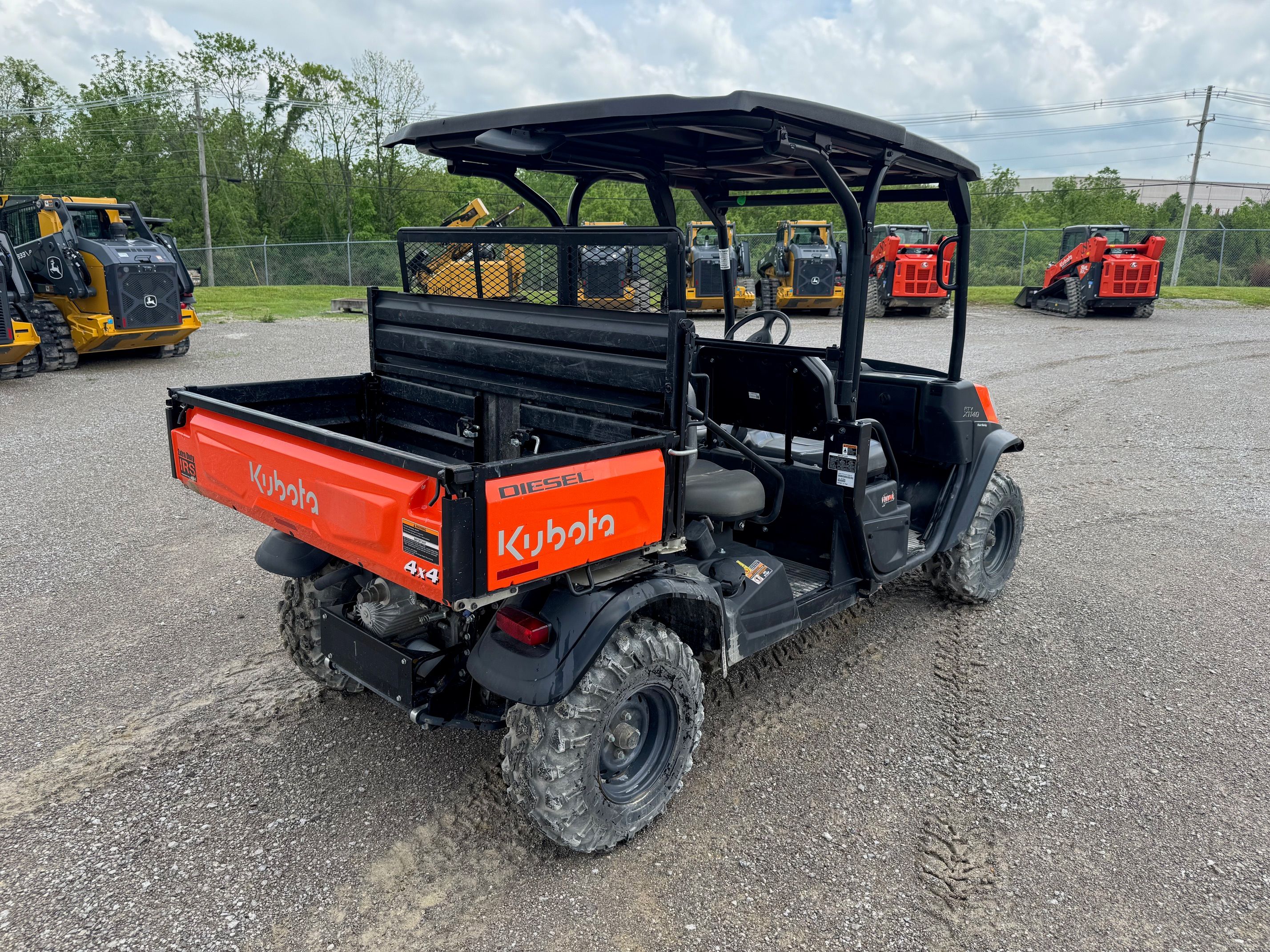 2023 KUBOTA RTV-X1140 Photo 3 Thumbnail