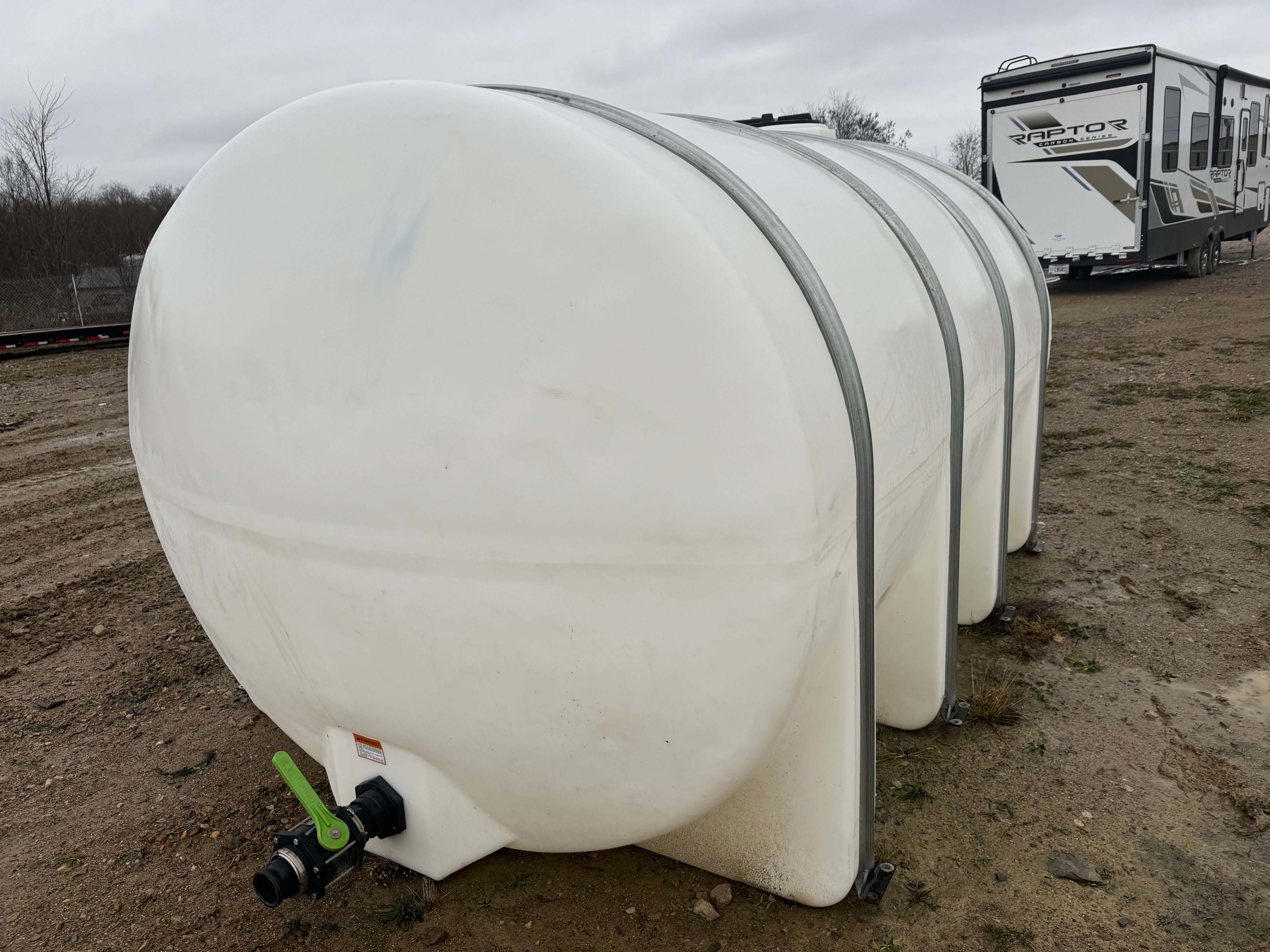 3135 GALLON WATER TANK Photo 2 Thumbnail