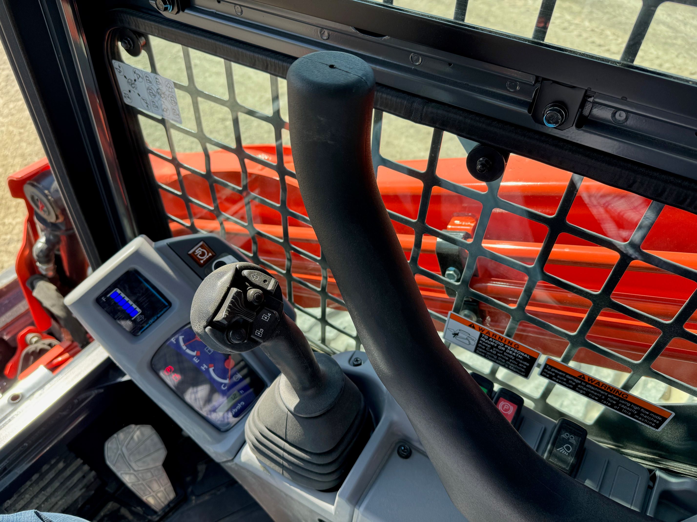 2024 KUBOTA SVL97-2HFC Photo 7 Thumbnail