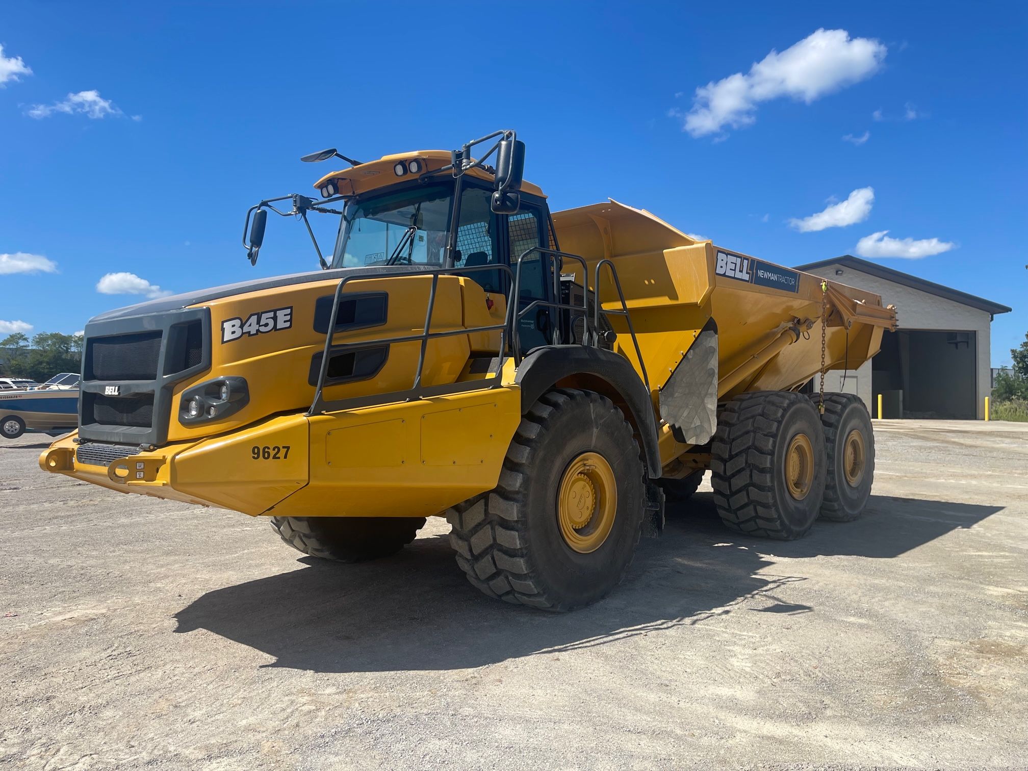 2022 BELL B45E ARTICULATED DUMP TRUCK W/TG | Newman Tractor