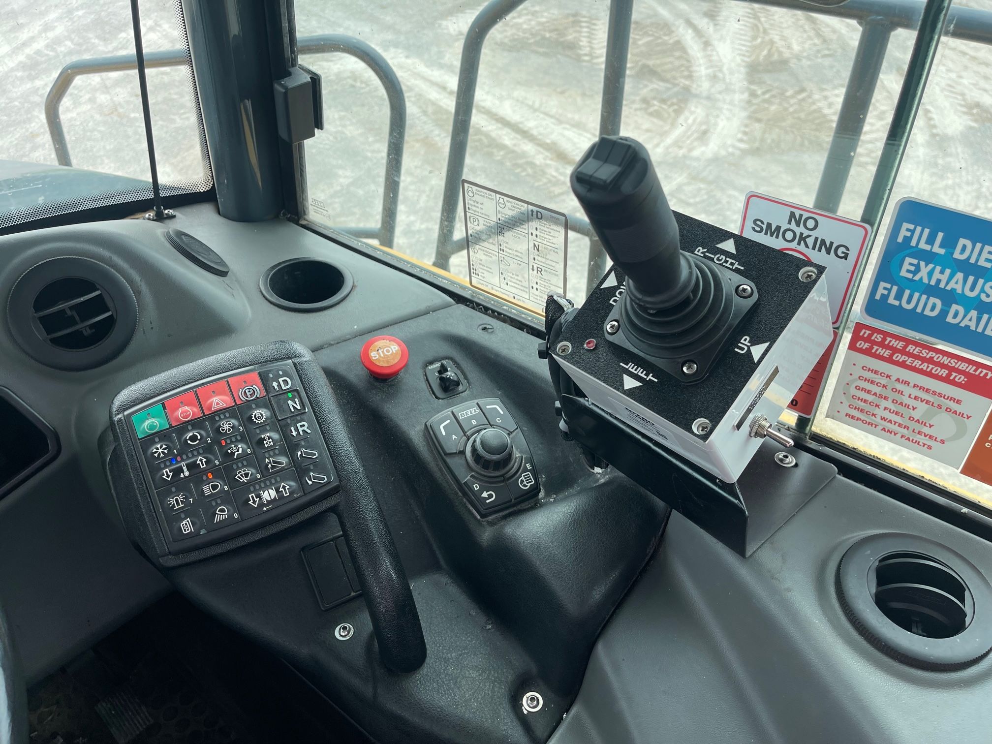 2017 BELL B30E Photo 6 Thumbnail