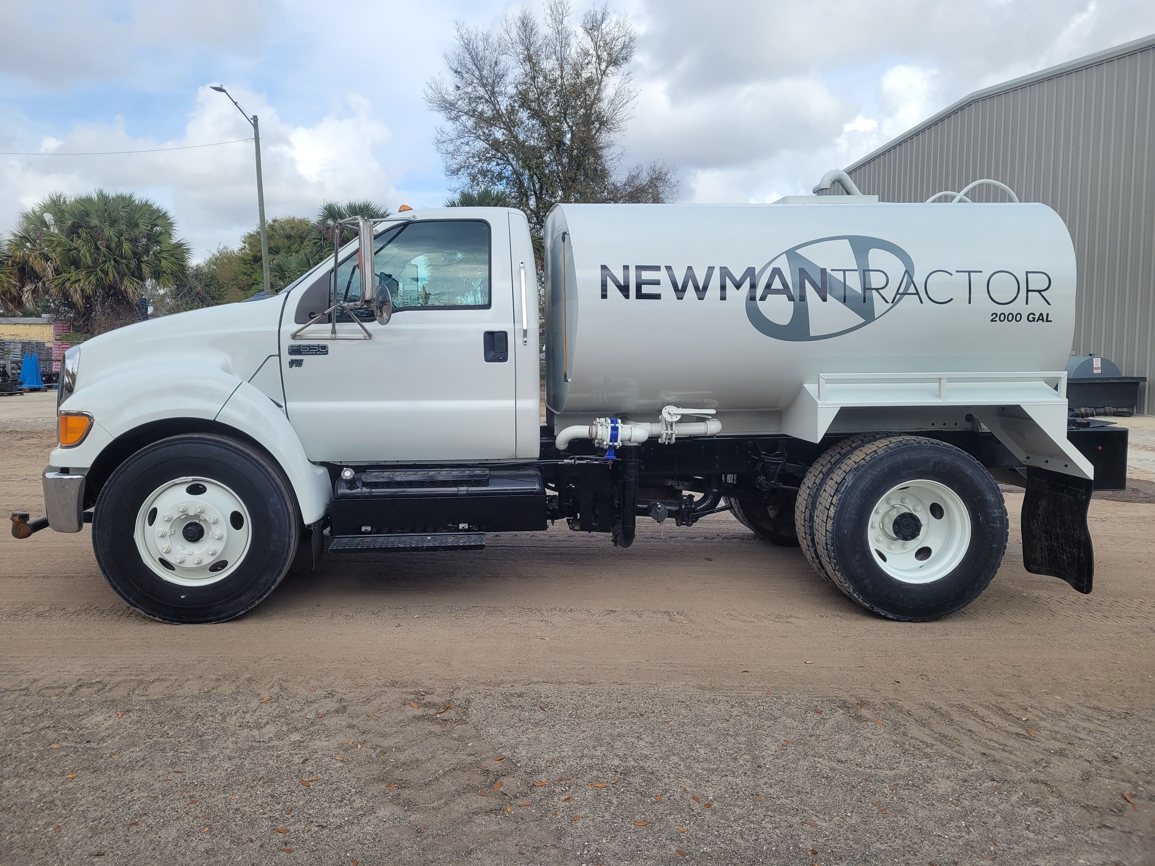 2015 FORD F650 Photo 2 Thumbnail