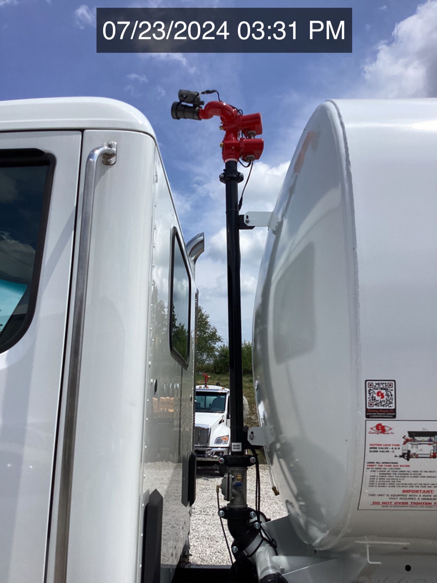 2025 PETERBILT 548 WATER Photo 10 Thumbnail