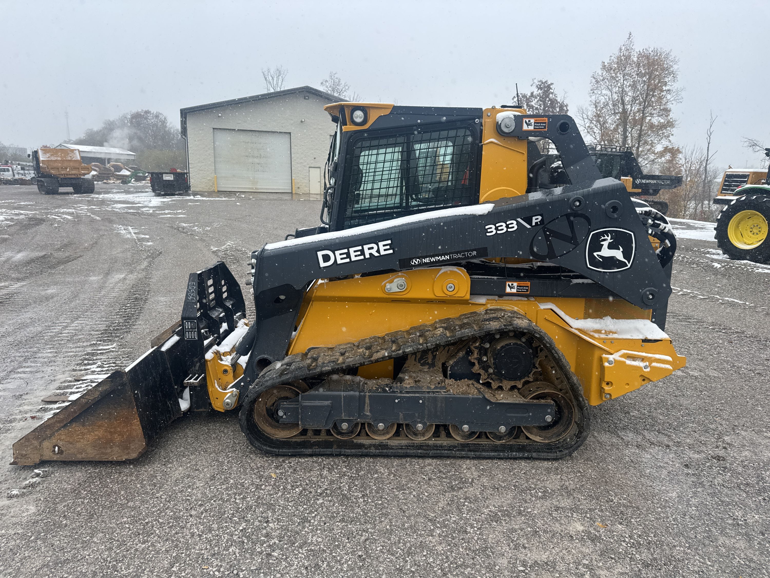 2024 JOHN DEERE 333P Photo 2 Thumbnail