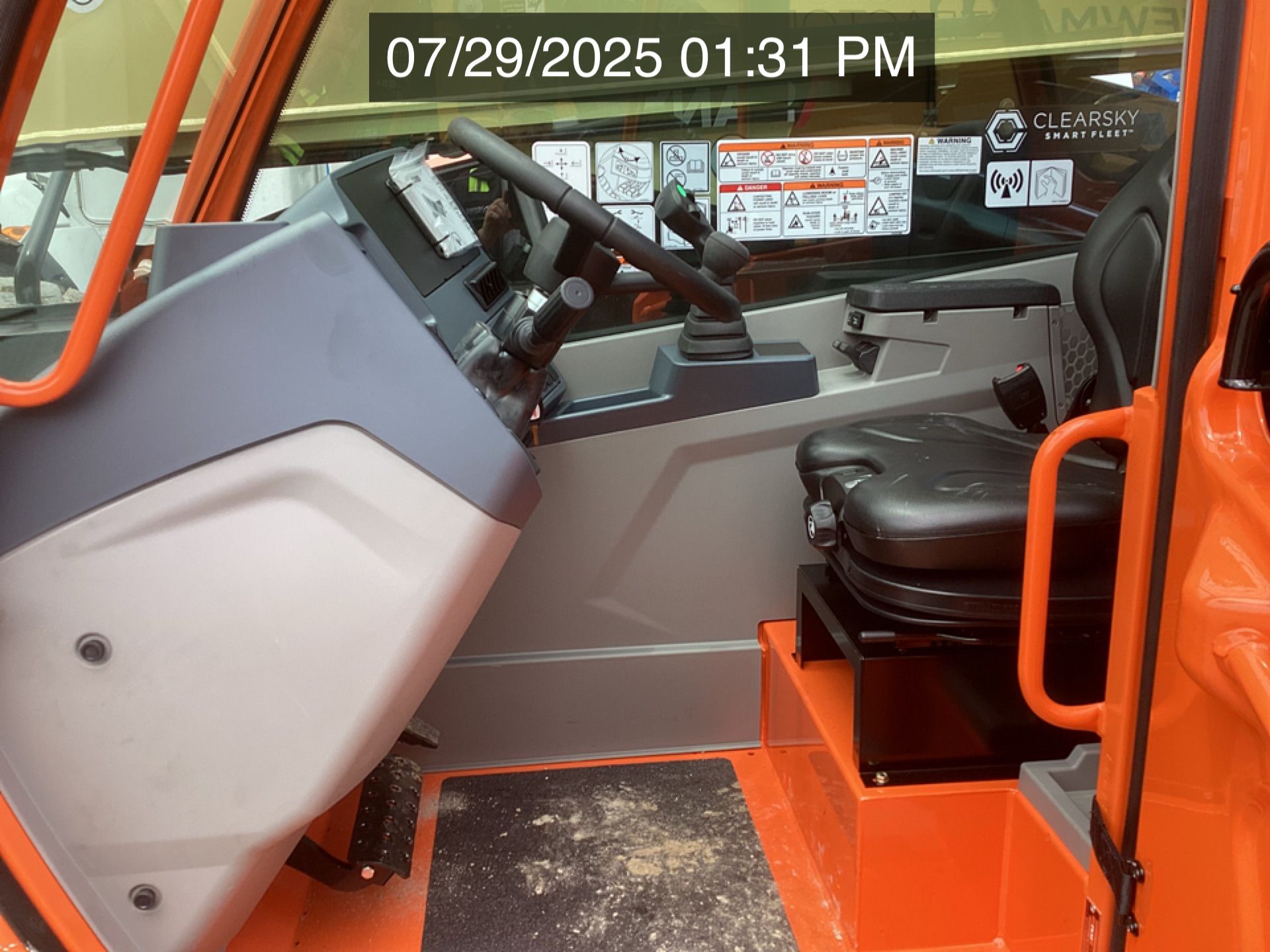 2025 JLG 1255 Photo 5 Thumbnail