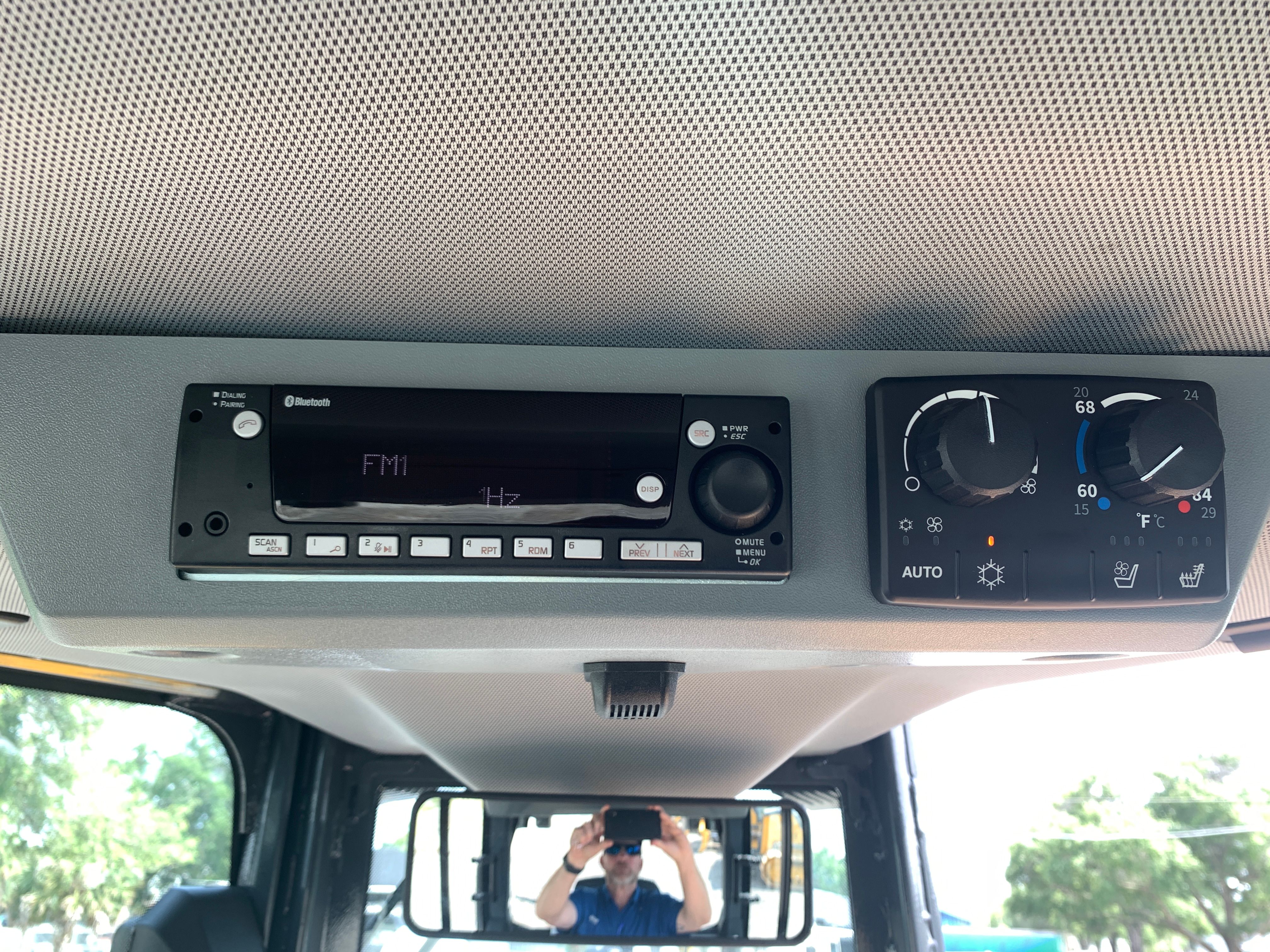 2023 JOHN DEERE 650 P-TIER Photo 12 Thumbnail