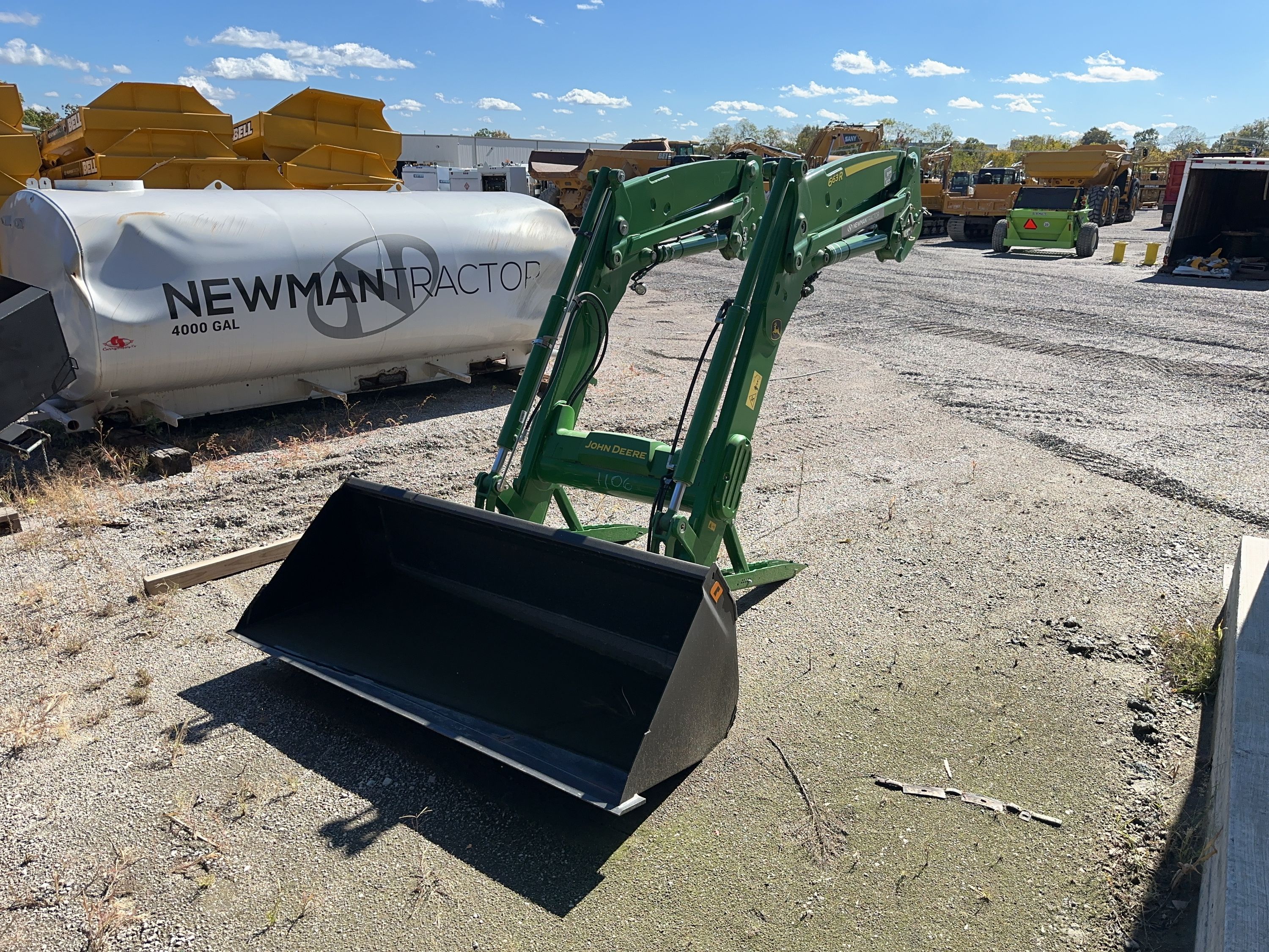 LOADER FOR JOHN DEERE 6195M Photo 3 Thumbnail