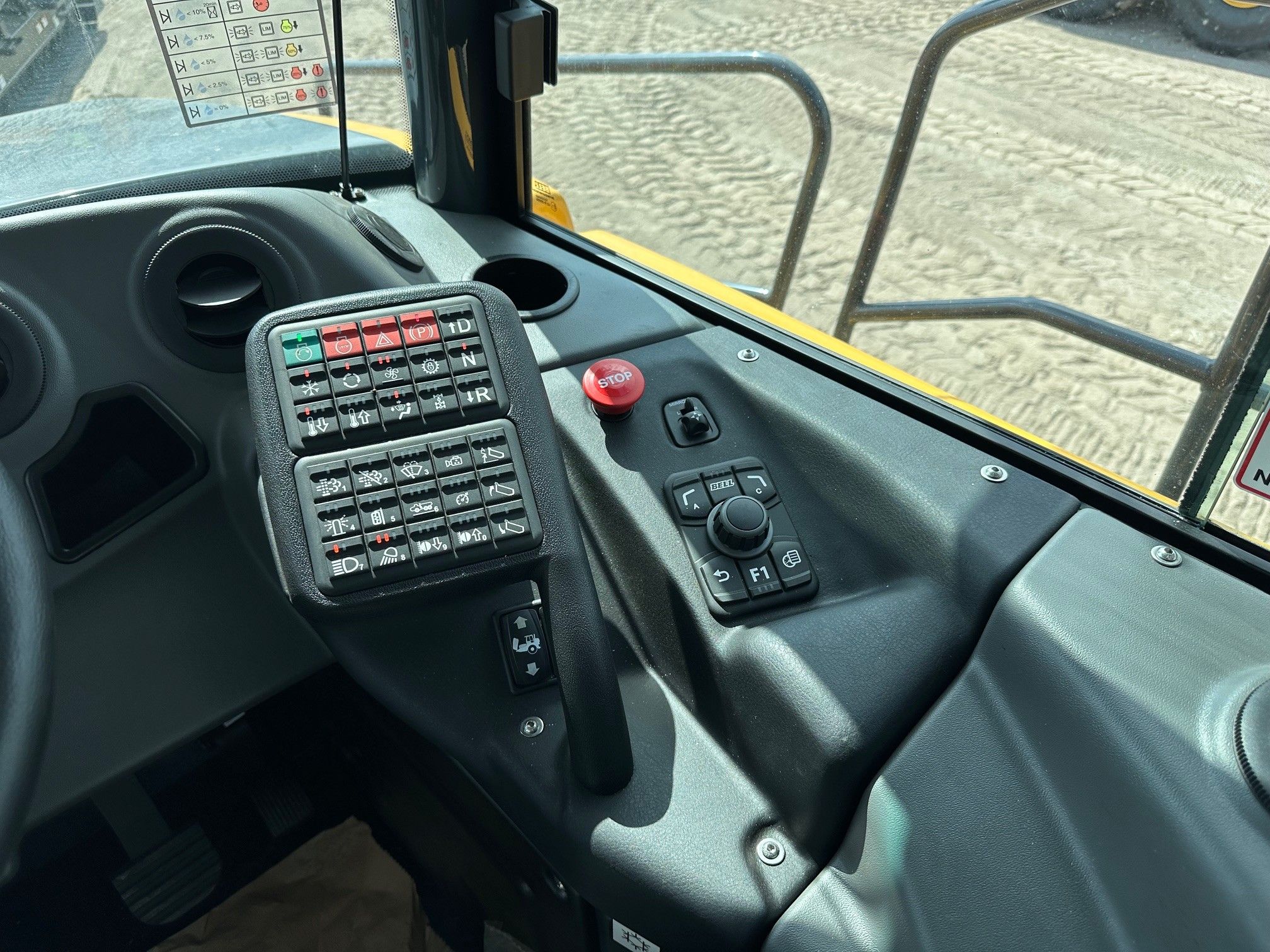 2025 BELL B45E Photo 9 Thumbnail