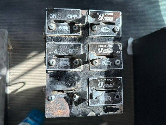 2020 KENWORTH T370 WATER Photo 11 Thumbnail