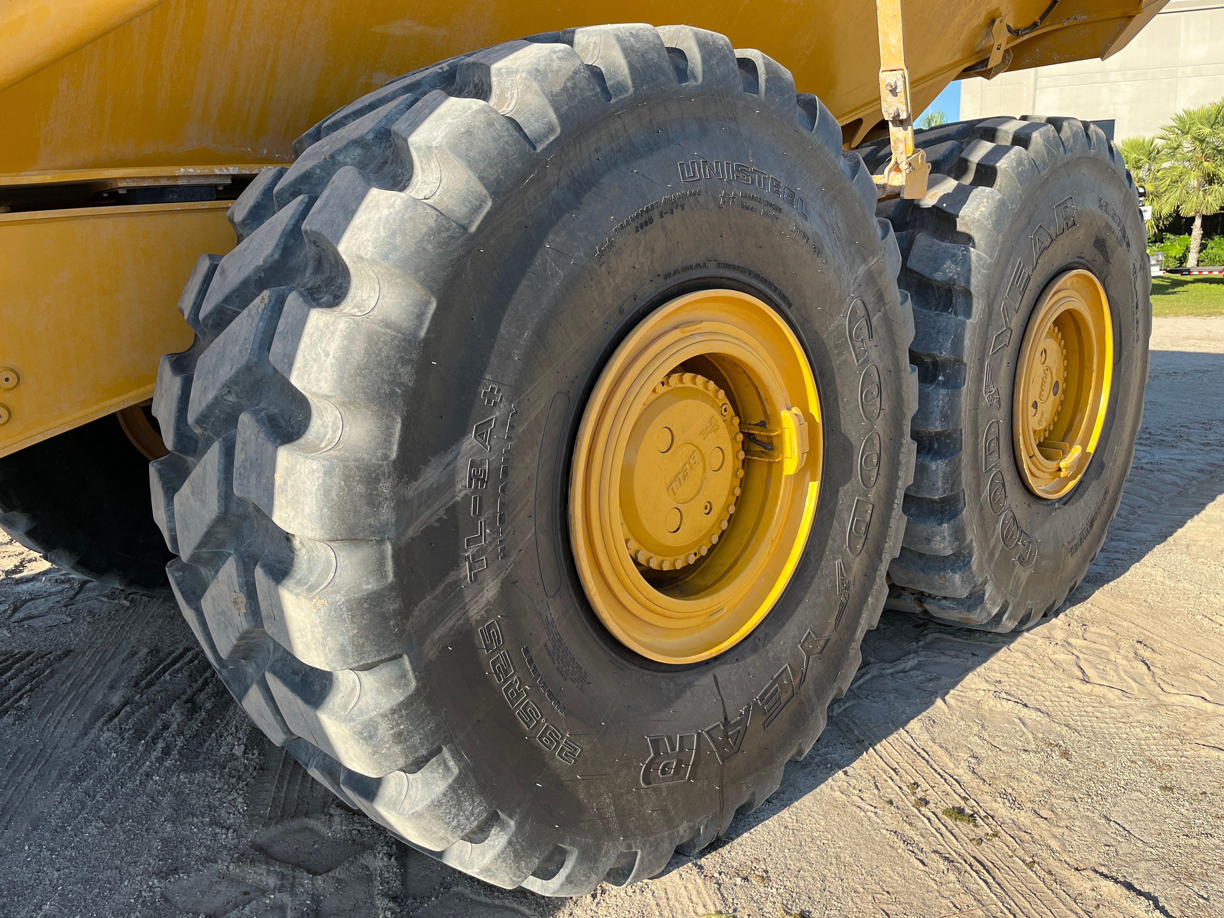 2025 BELL B45E Photo 12 Thumbnail