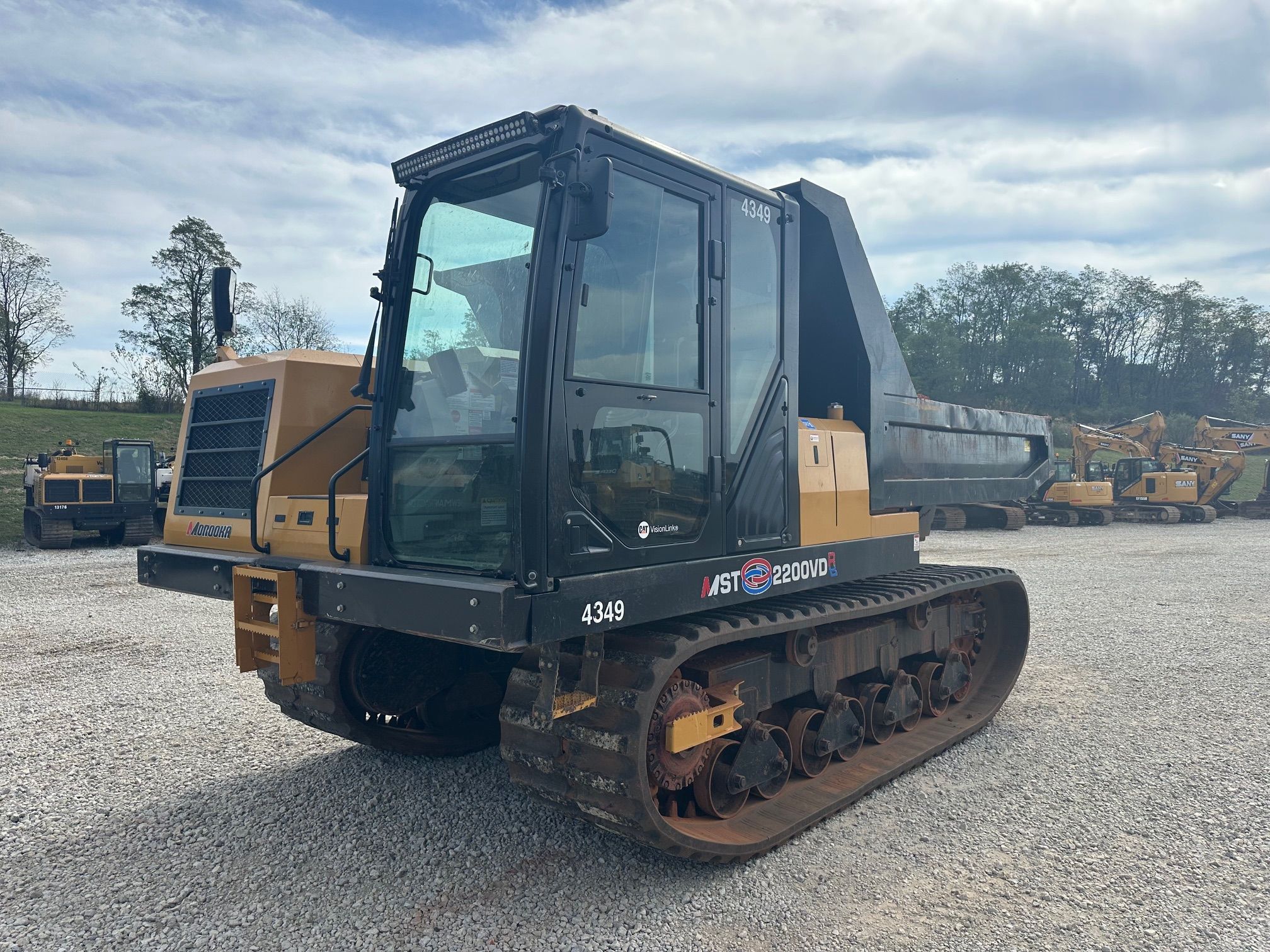 2022 MOROOKA MST 2200VDR Photo 1 Thumbnail