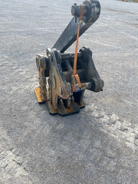 CONCRETE PULVERIZER Photo 3 Thumbnail