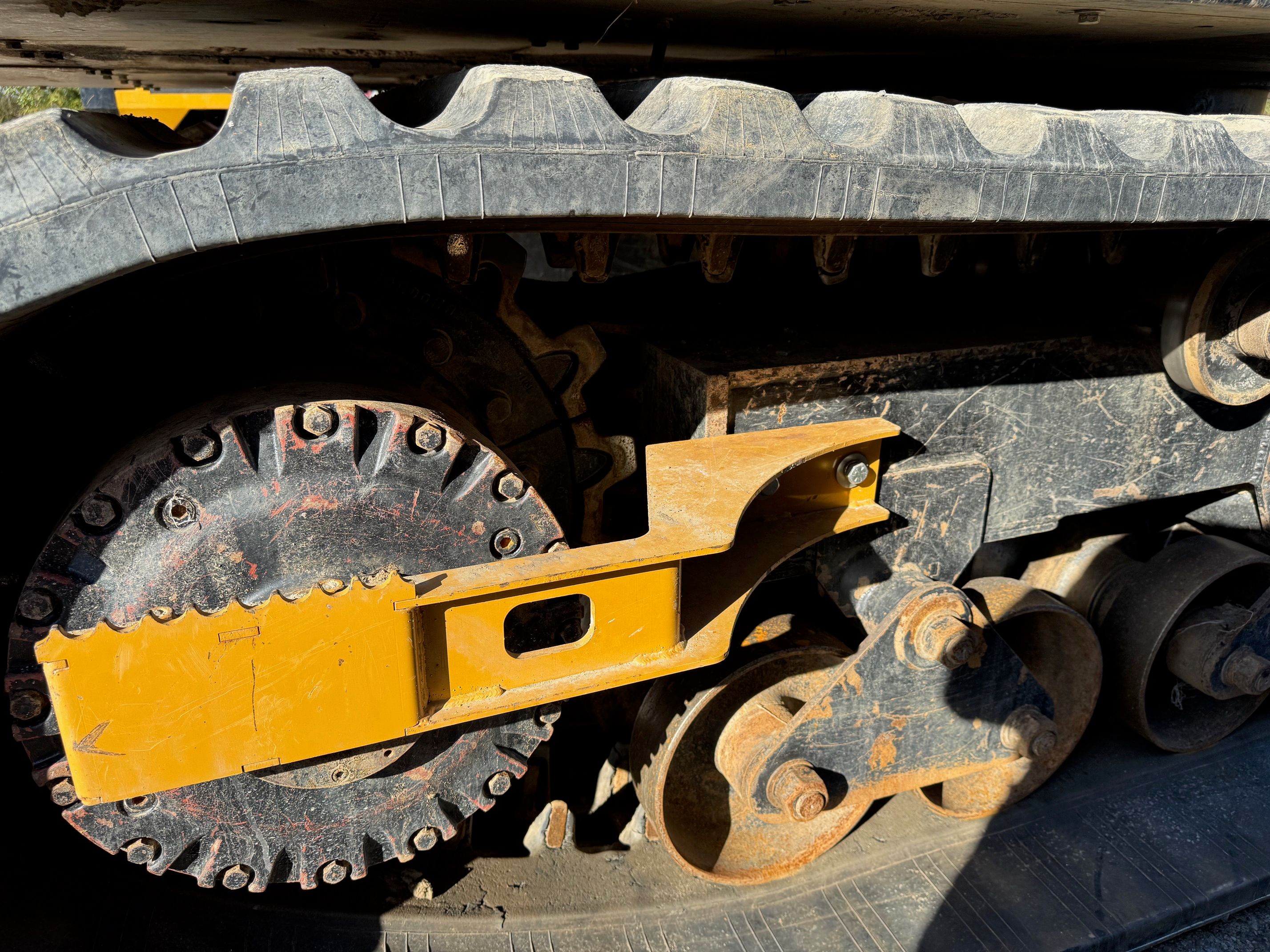 2023 MOROOKA MST 2200VDR Photo 6 Thumbnail