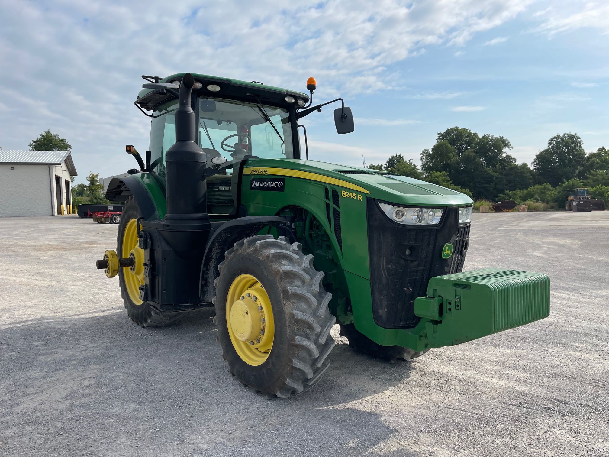 2018 JOHN DEERE 8245R Photo 4 Thumbnail