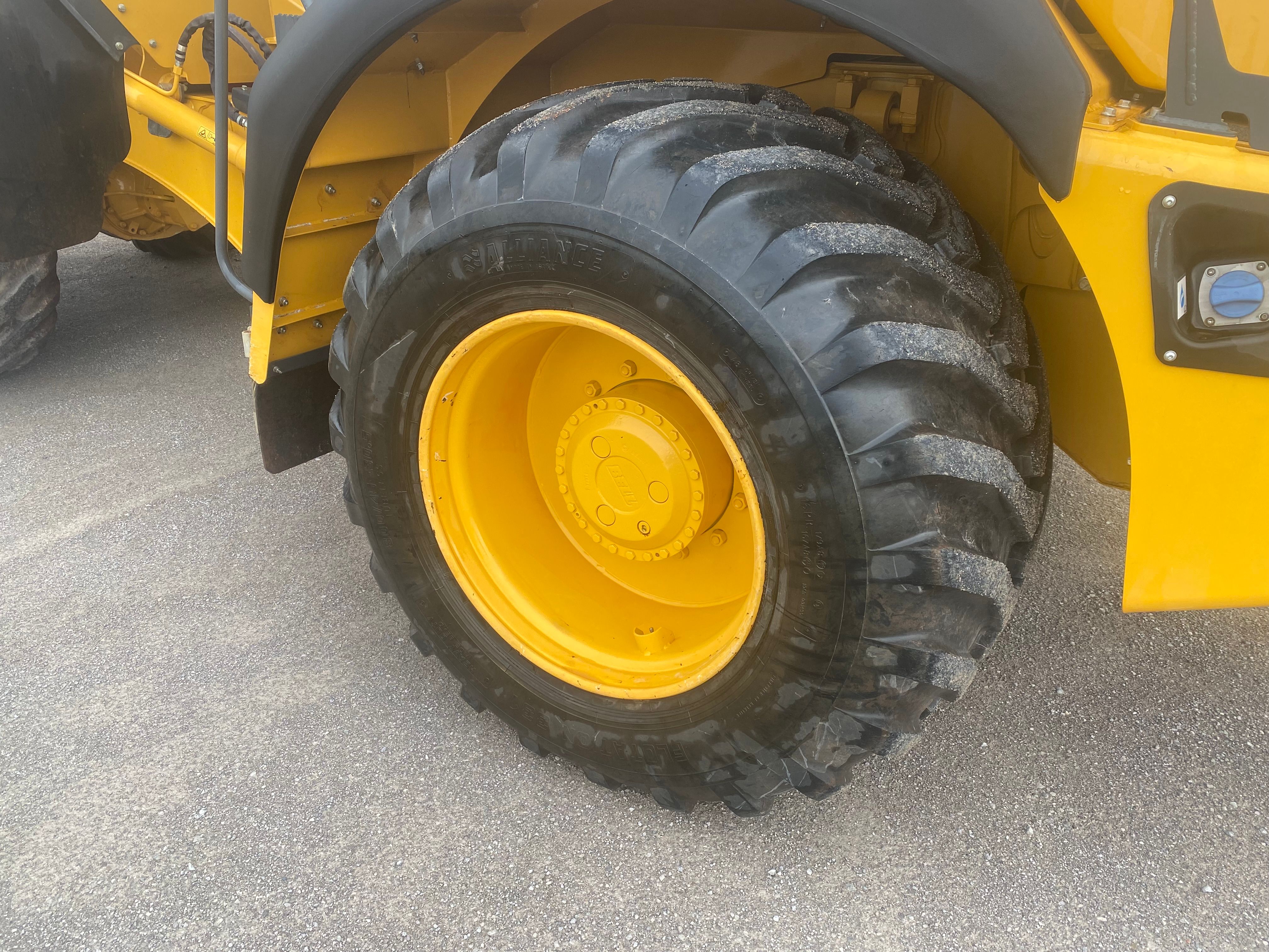 2021 BELL B20E Photo 8 Thumbnail