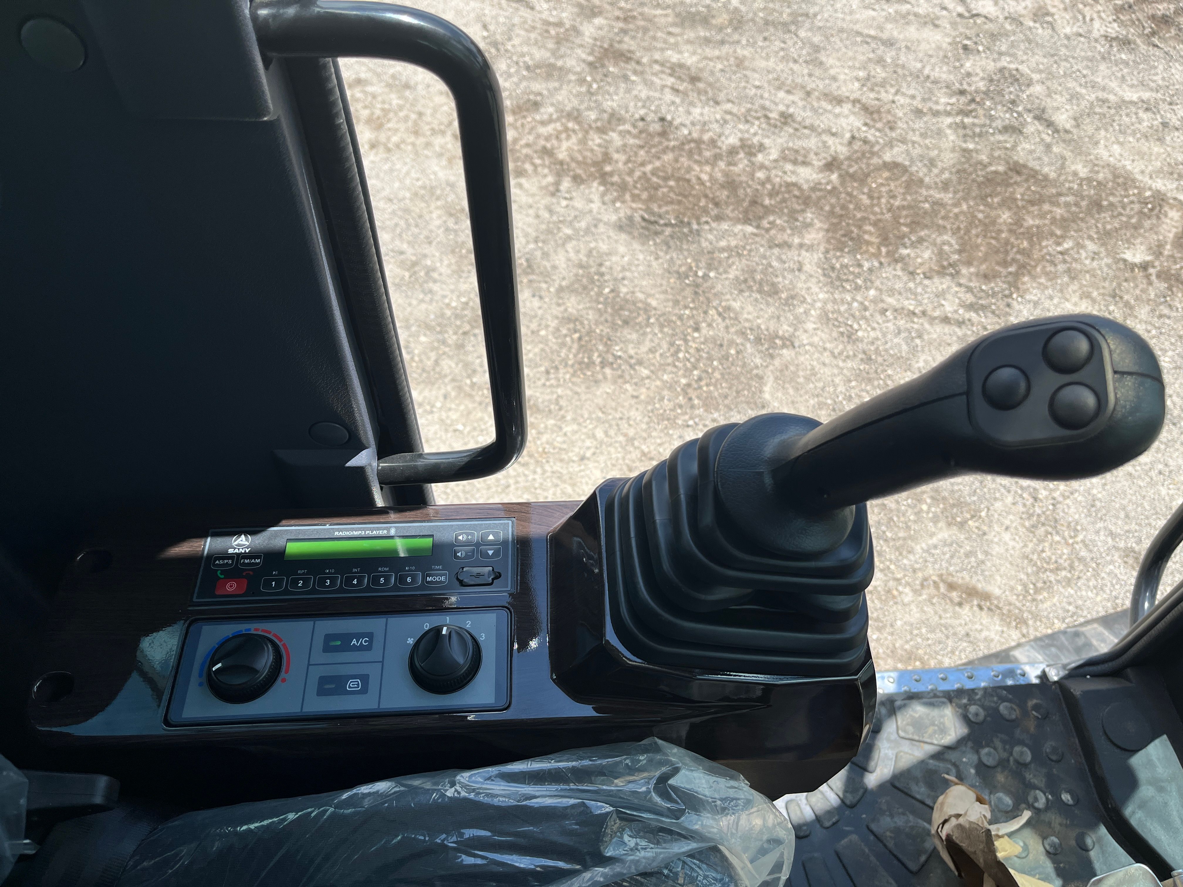 2025 SANY SY60C Photo 8 Thumbnail