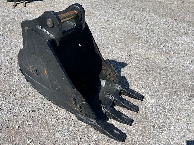 42" BUCKET FOR SY500H Photo 4 Thumbnail