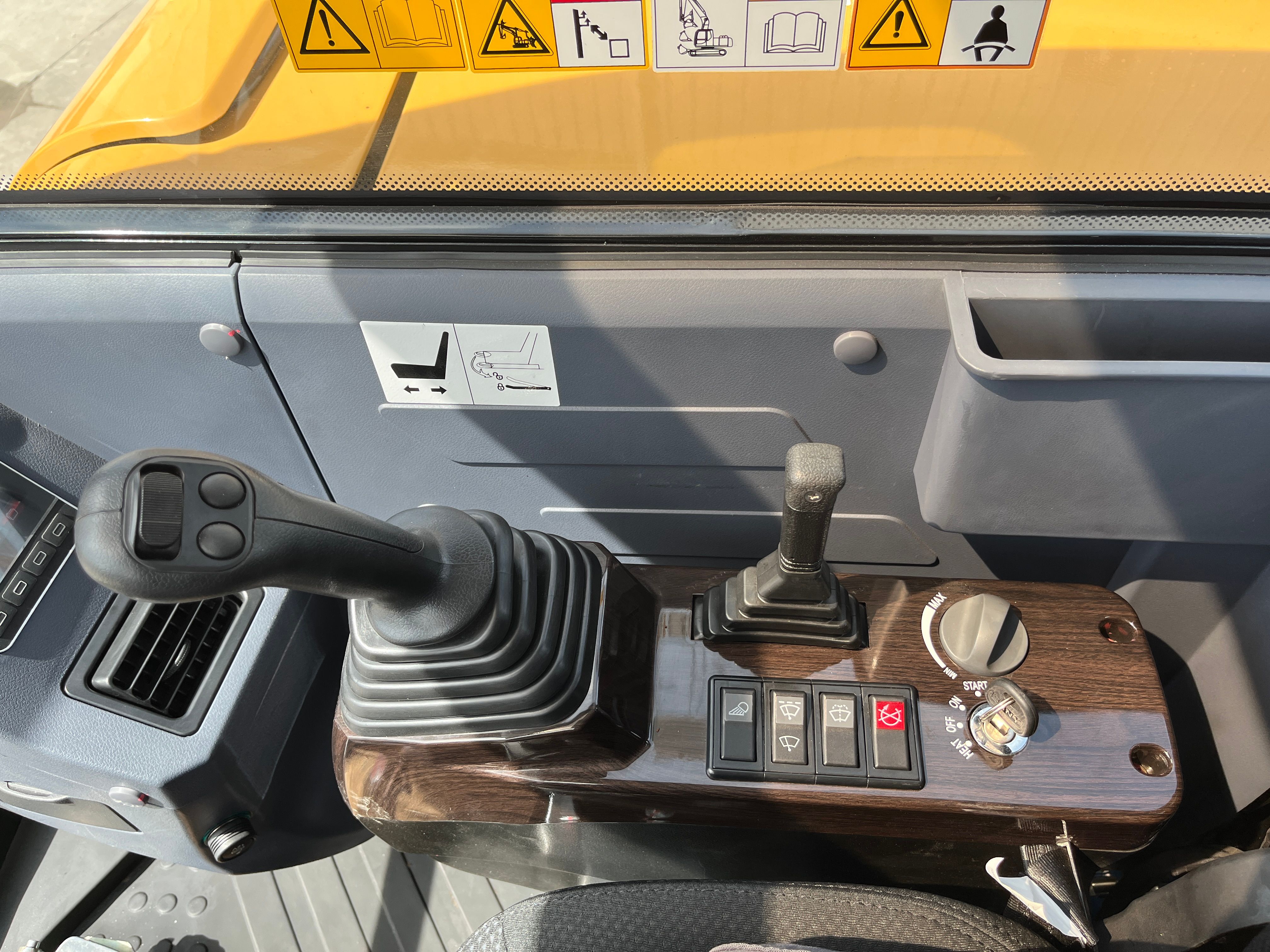 2024 SANY SY60C Photo 10 Thumbnail