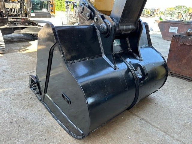 72" BUCKET FOR SY385 Photo 2 Thumbnail