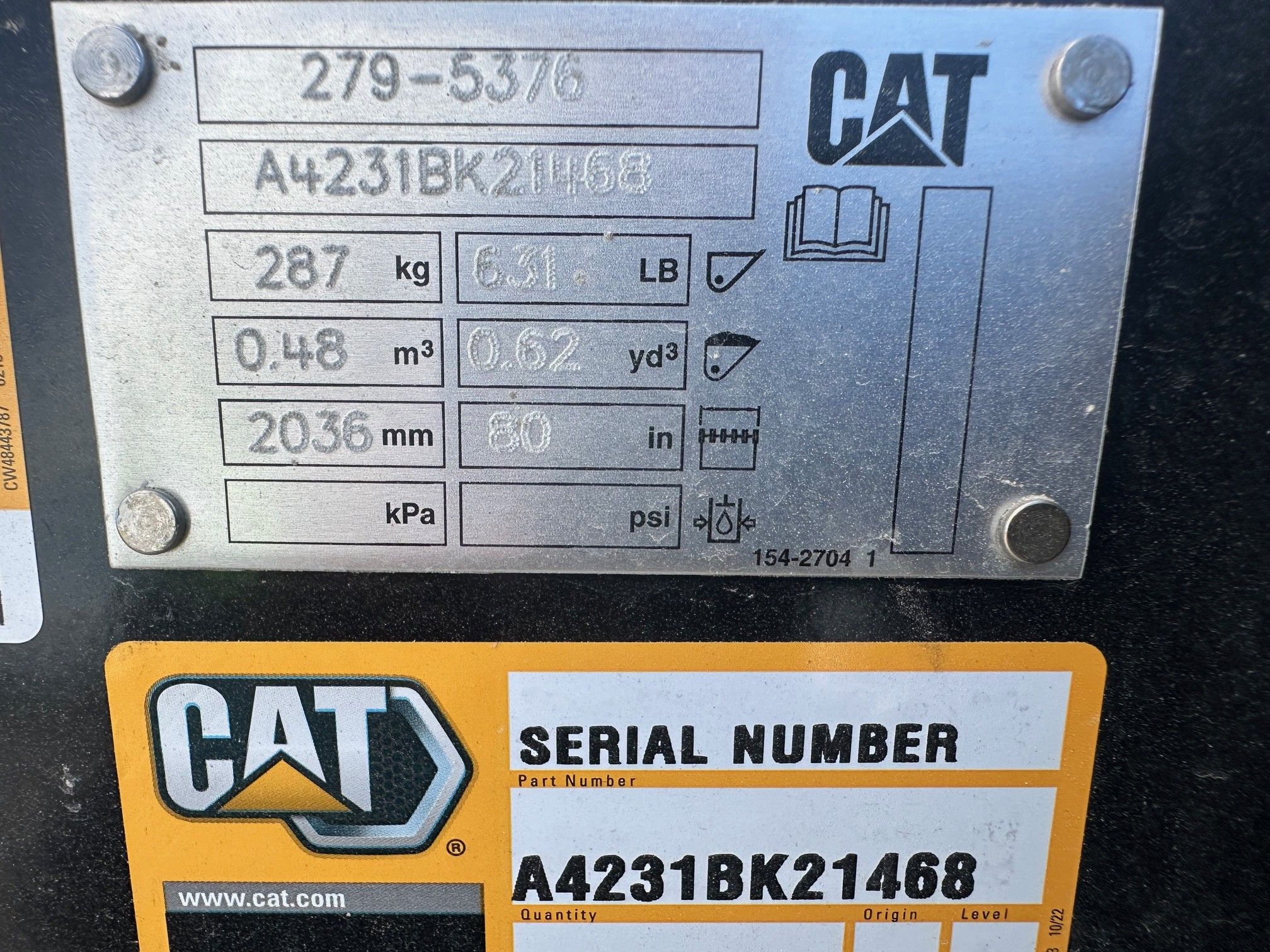 CAT 299D3 80" Skid Steer Bucket Photo 5 Thumbnail