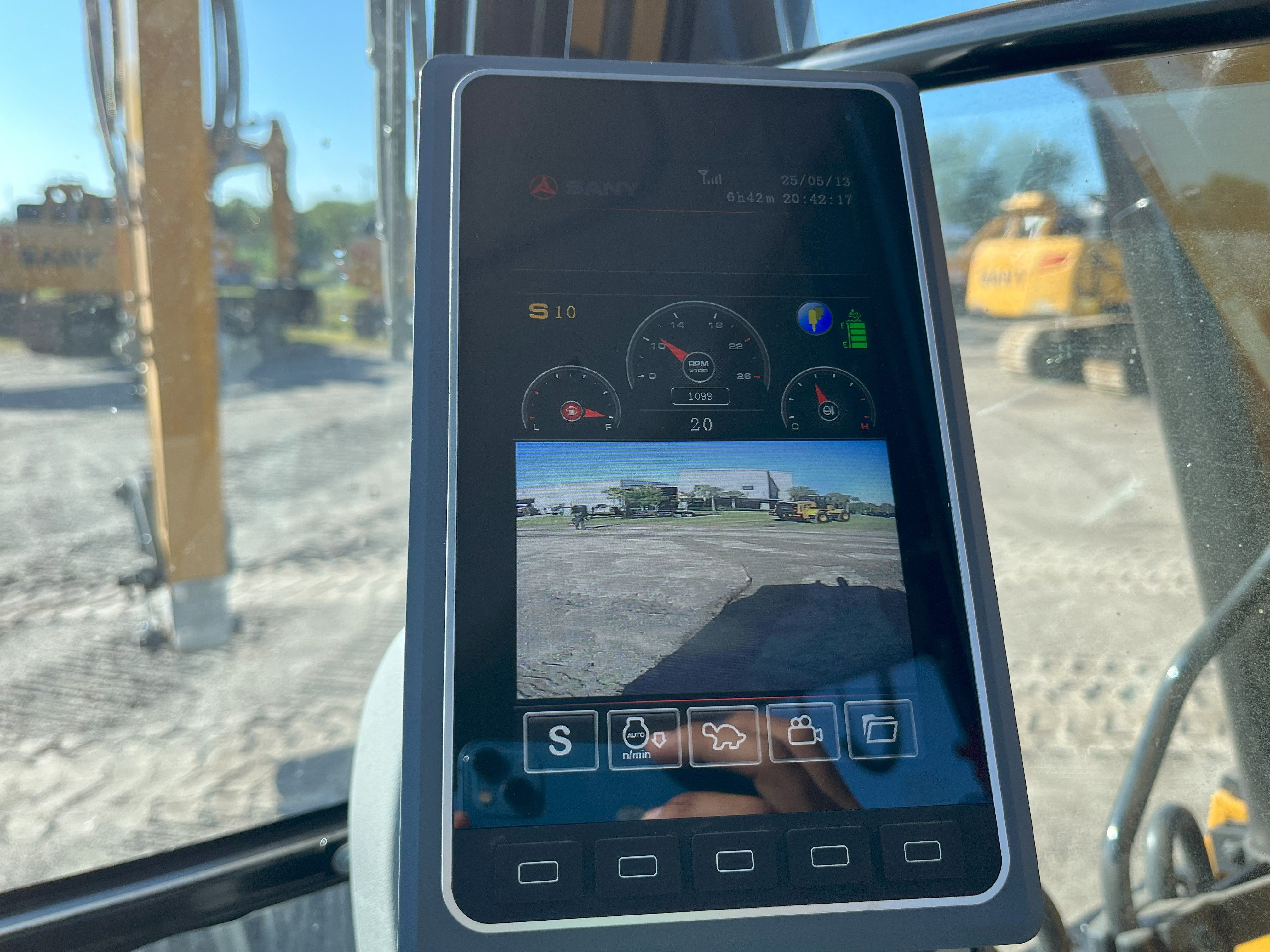 2025 SANY SY155U Photo 9 Thumbnail