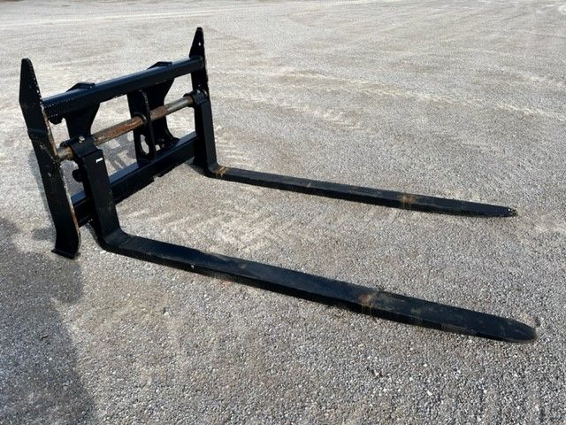 96" FORKS FOR JRB416 COUPLER Photo 3 Thumbnail