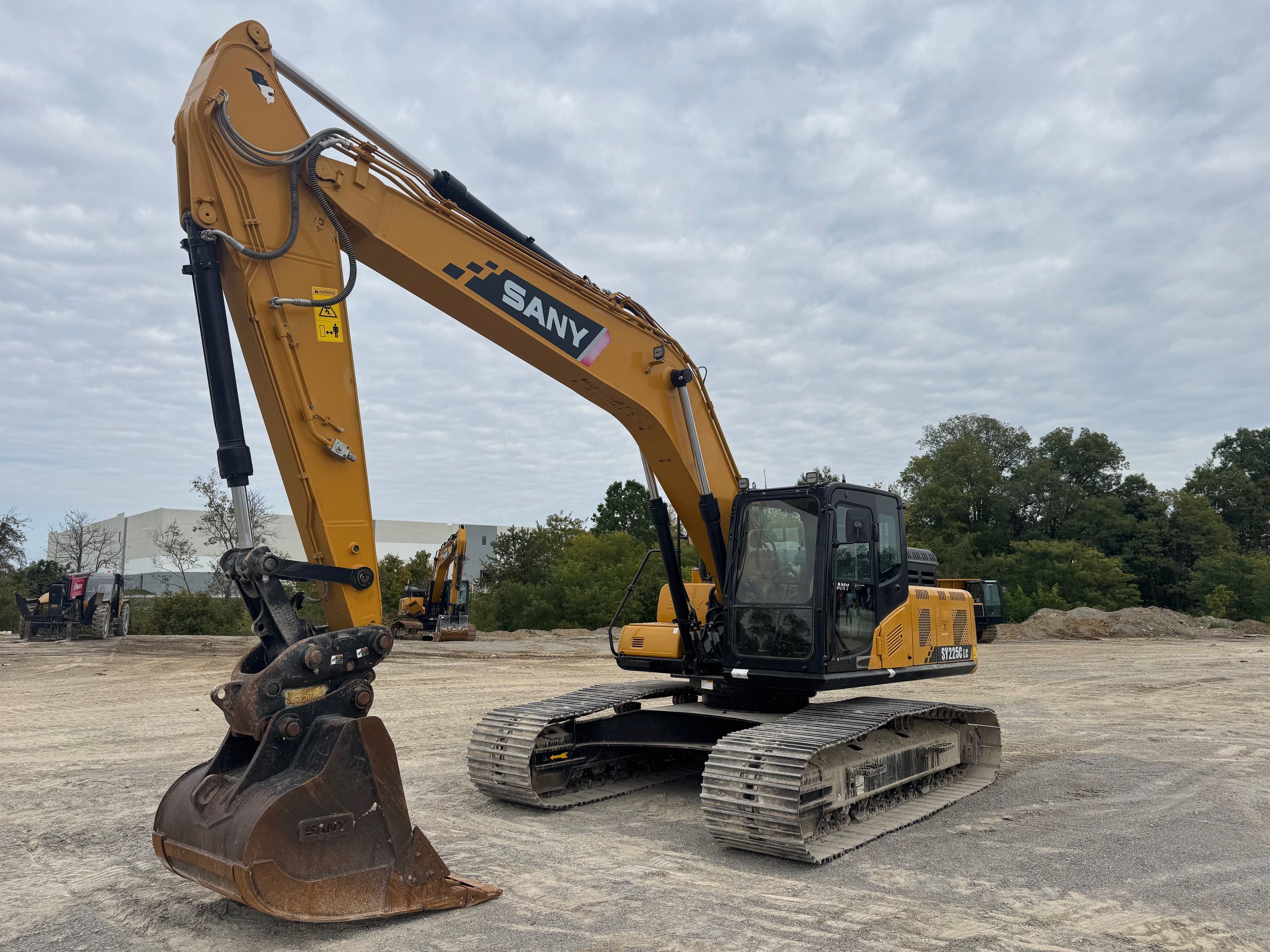 2023 SANY SY225C Photo 1 Thumbnail