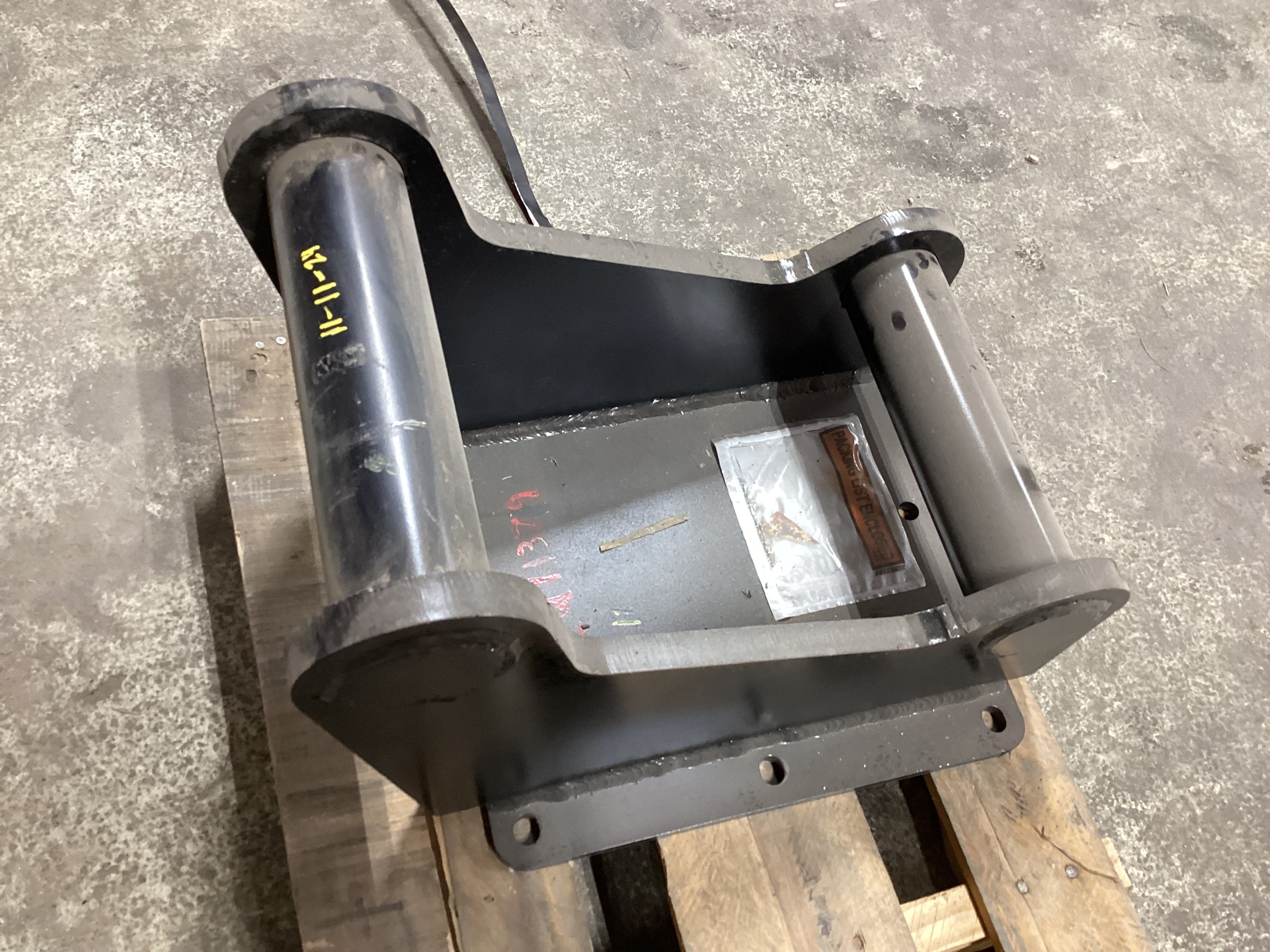 SY155U MOUNT BRACKET FOR 41" HIGH INERTIA MULCHER Photo 1 Thumbnail