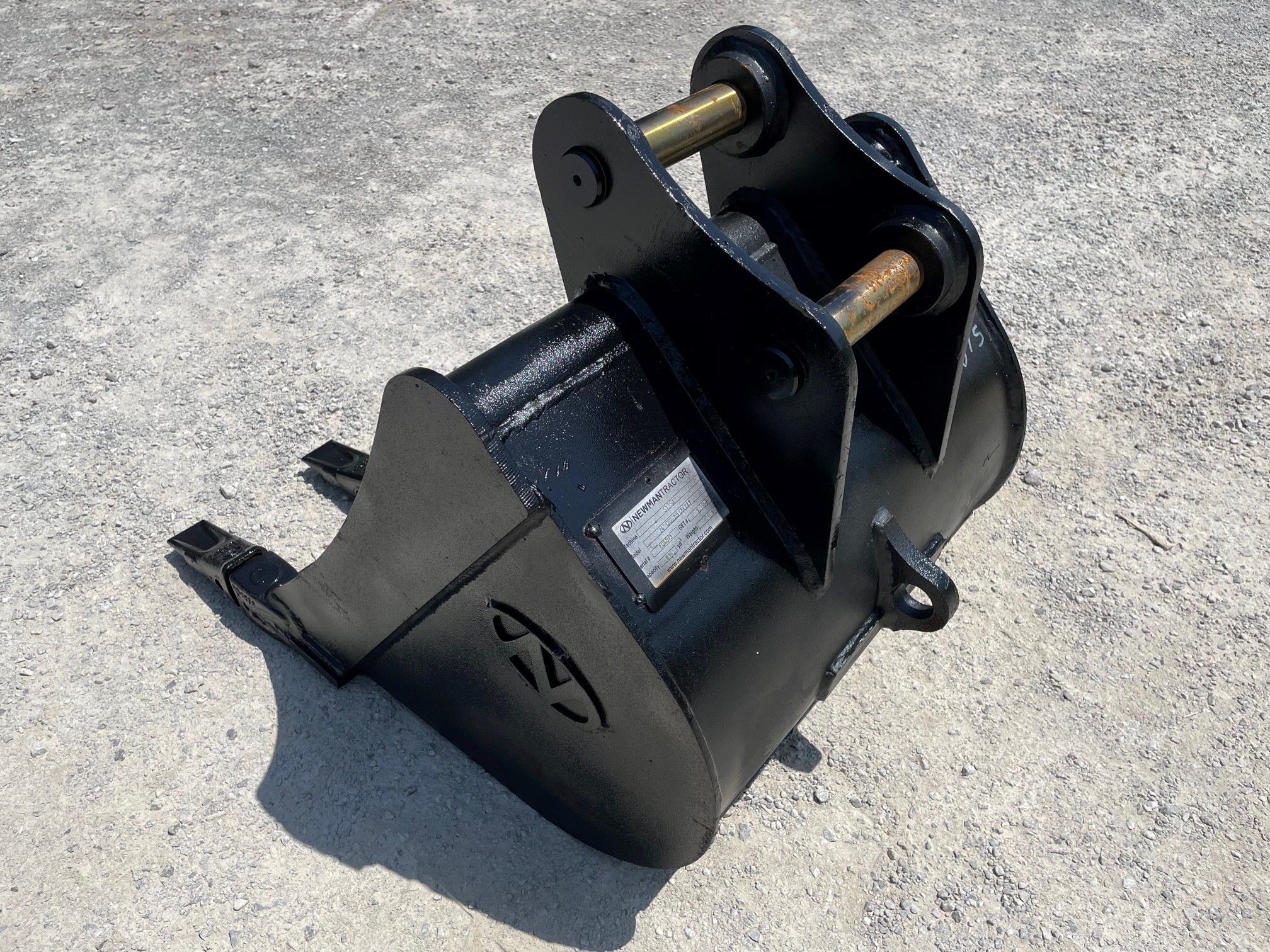 24" EXCAVATOR DIGGING BUCKET 40MM PIN Photo 2 Thumbnail