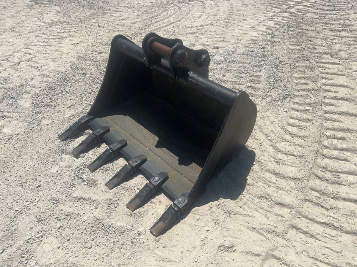 Equipment Photo - EQ8353