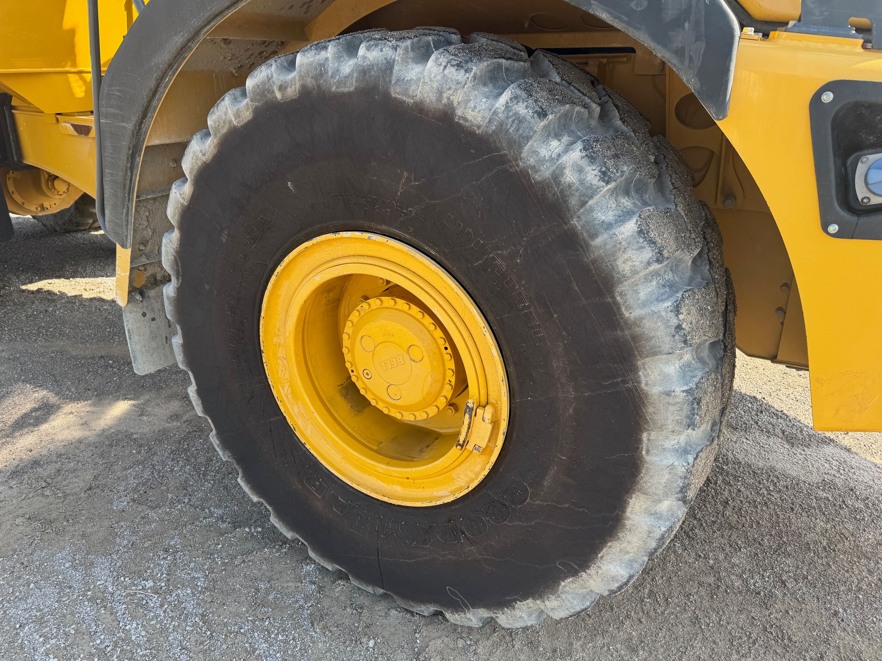 2021 BELL B25E Photo 5 Thumbnail