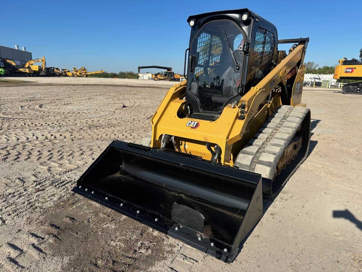 2024 CAT 299D3 Photo 1