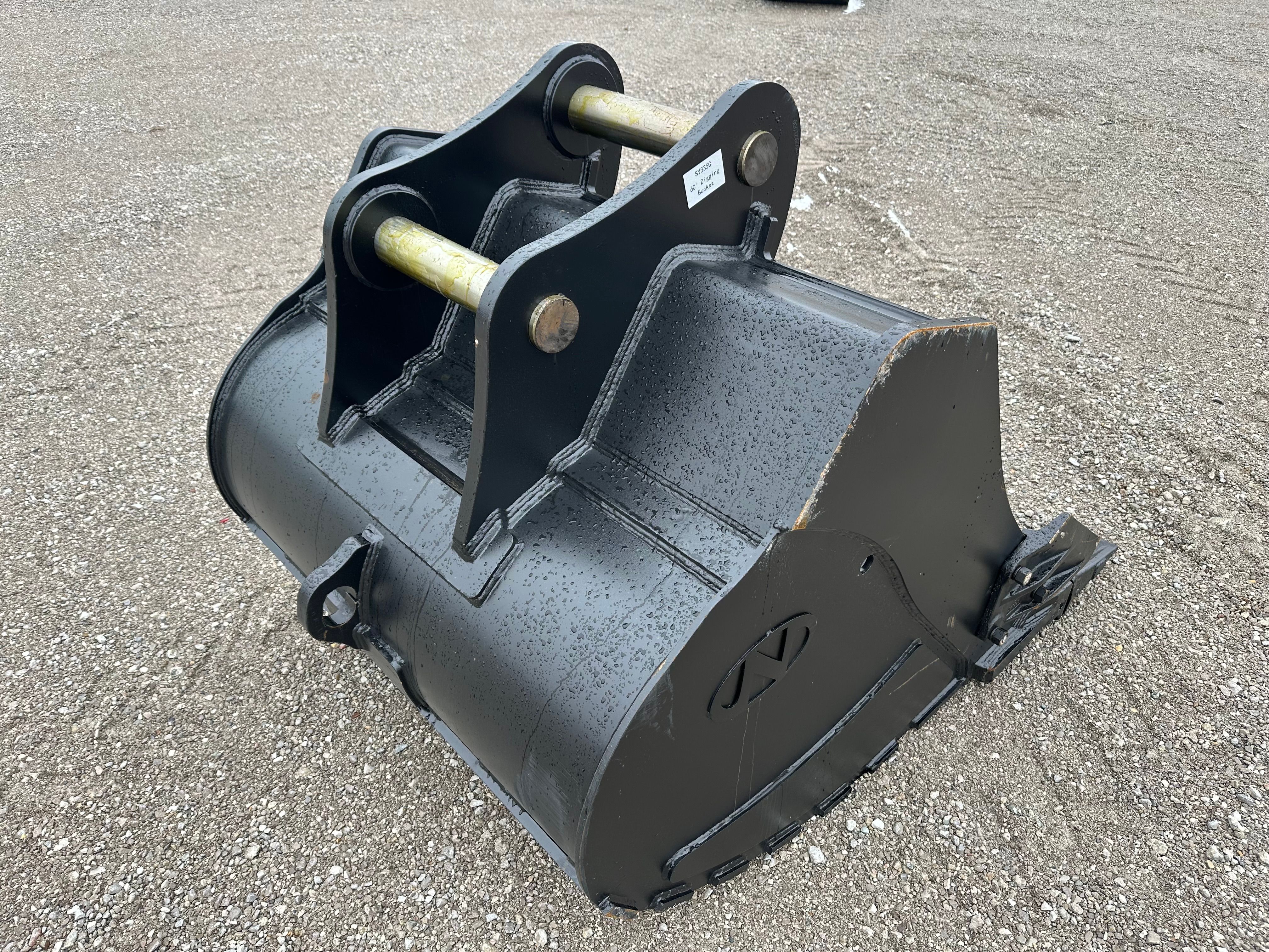 60" BUCKET FOR NEW MODEL SY335C Photo 2 Thumbnail