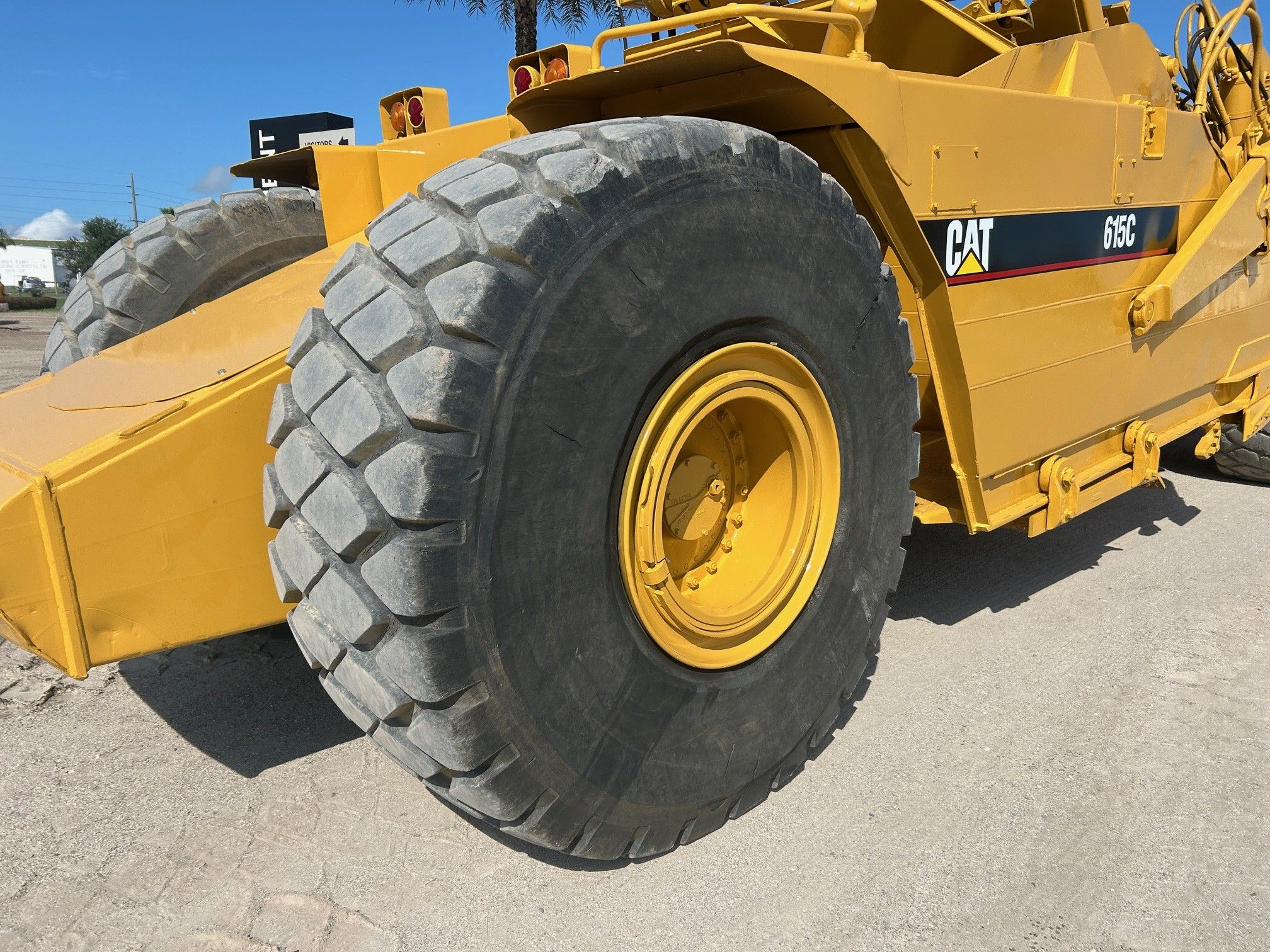 1990 CAT 615C Photo 12 Thumbnail