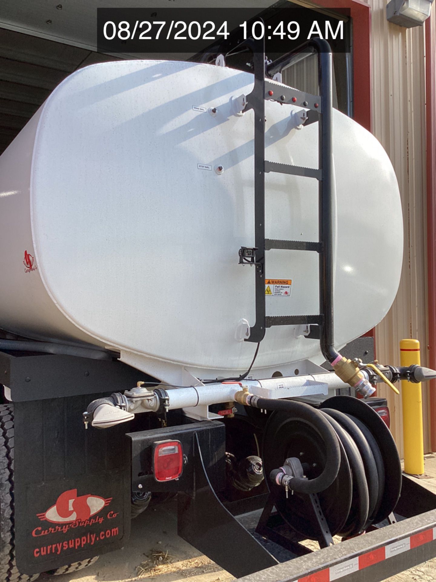 2025 PETERBILT 548 WATER Photo 2 Thumbnail